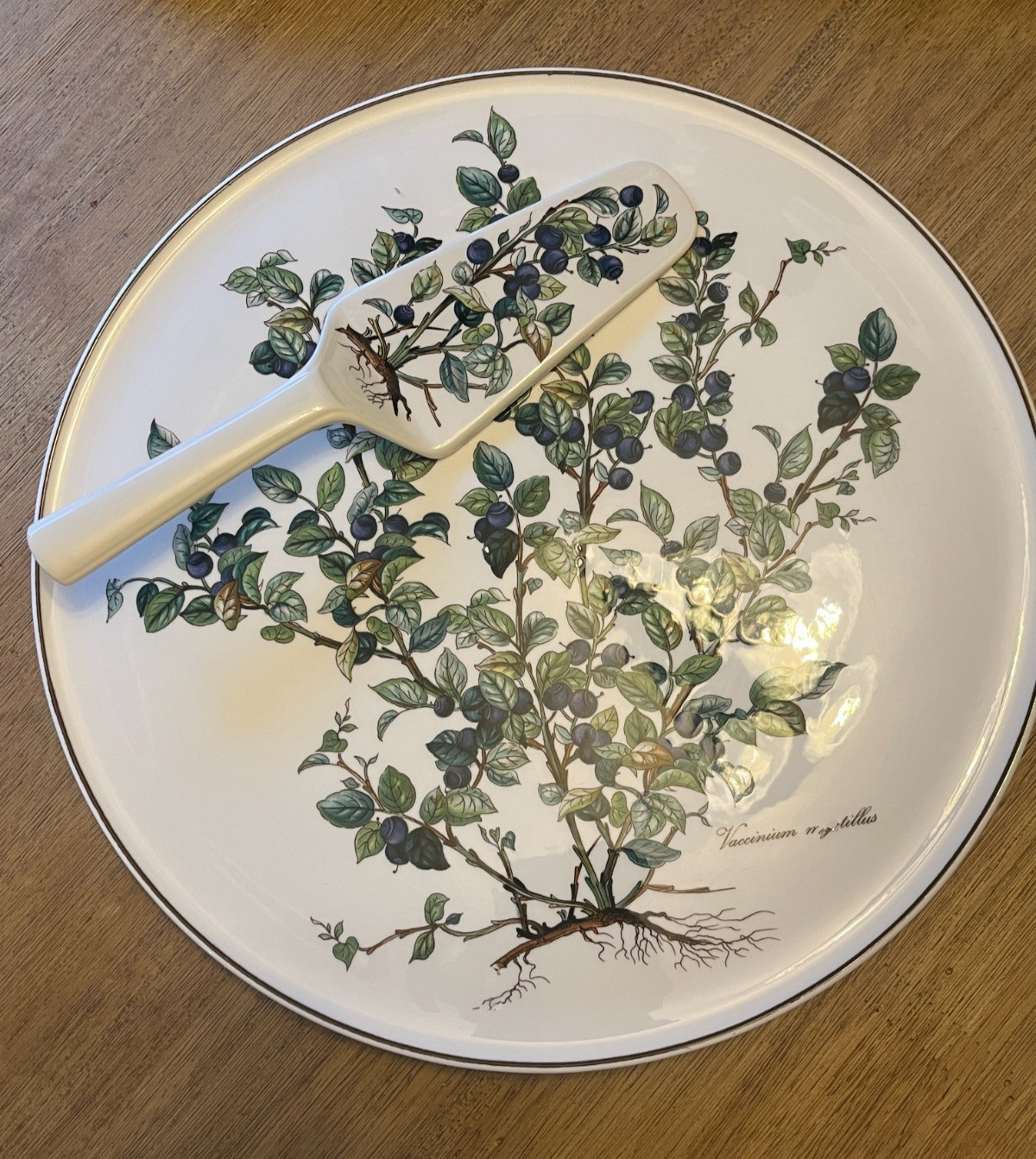 Vintage Villeroy & Boch Botanica Cake Plate and Server - Vaccinium myrtillus Vintage Villeroy & Boch Botanica Cake Plate and Server - Vaccinium myrtillus
