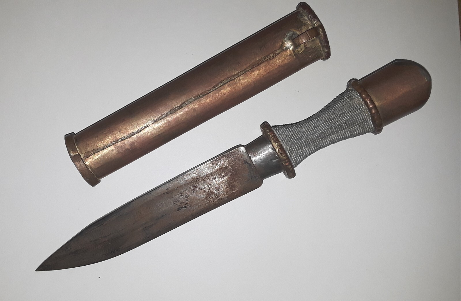 Antique Tibetan Knife Noble Old Dagger with Original Metal Sheath Scabbard Antique Tibetan Knife Noble Old Dagger with Original Metal Sheath Scabbard