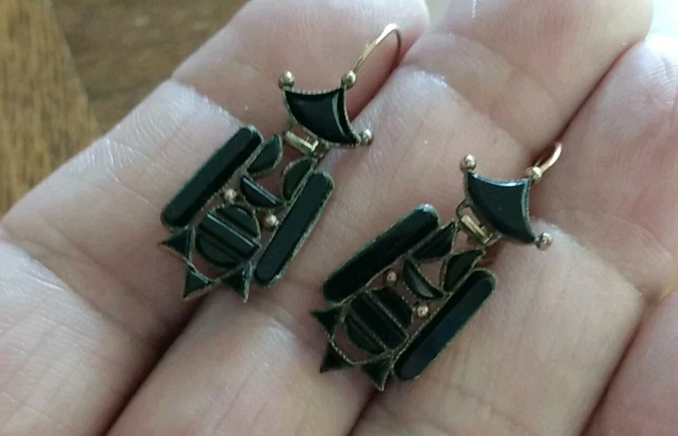 Antique Black Onyx Mourning 14k Earrings Hoop Style 3.8 Grams Antique Black Onyx Mourning 14k Earrings Hoop Style 3.8 Grams