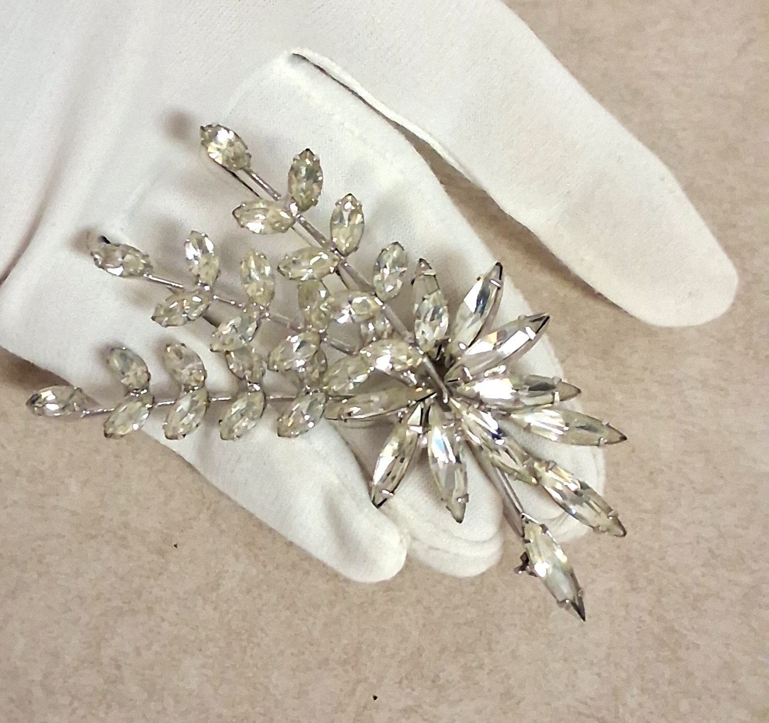 VENDOME 1950s Marquis Rinestones Brooch 3 1/8\