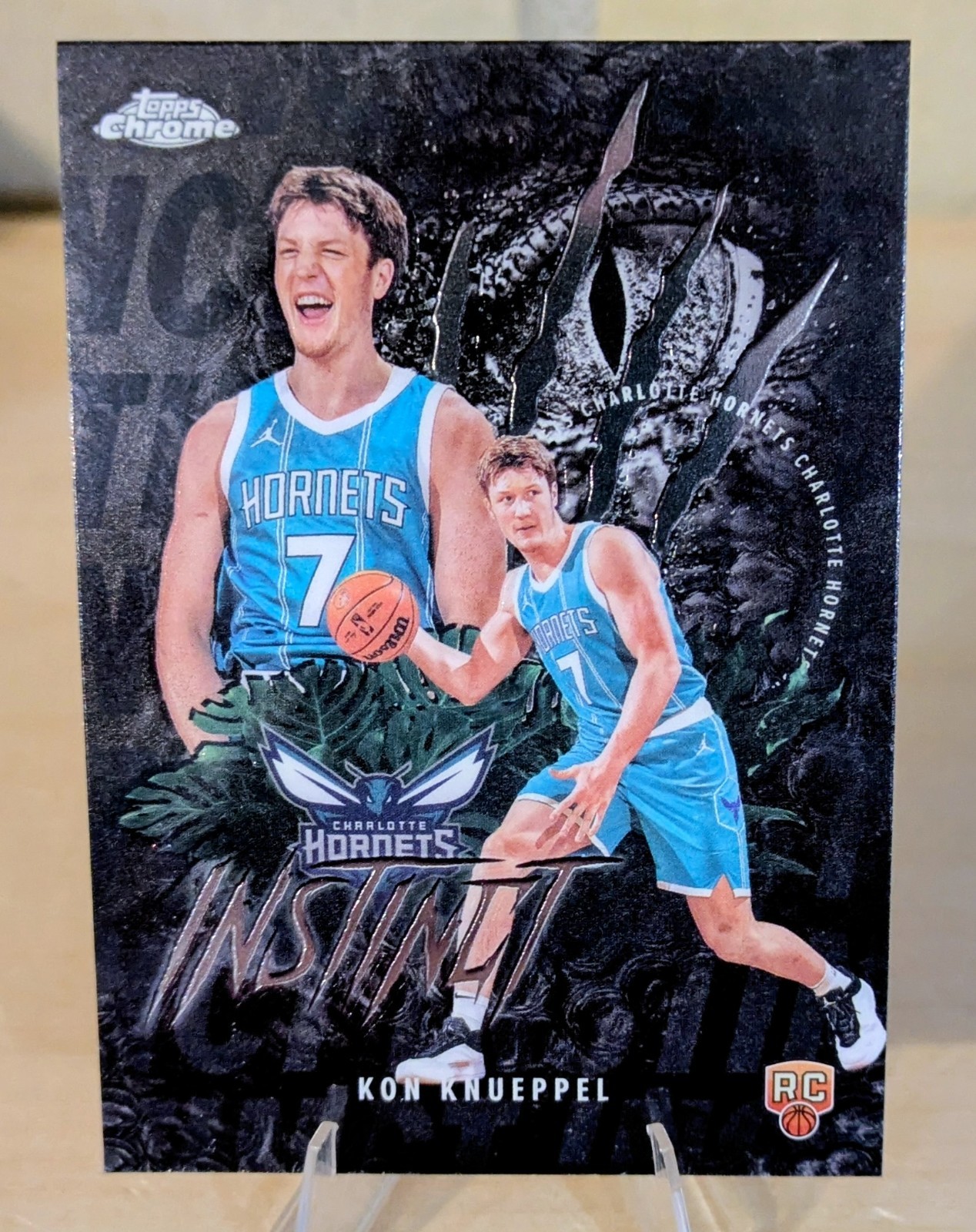 2025-26 Topps Chrome - Instinct Kon Knueppel #INS-14 (RC) Rookie - Hornets 2025-26 Topps Chrome - Instinct Kon Knueppel #INS-14 (RC) Rookie - Hornets