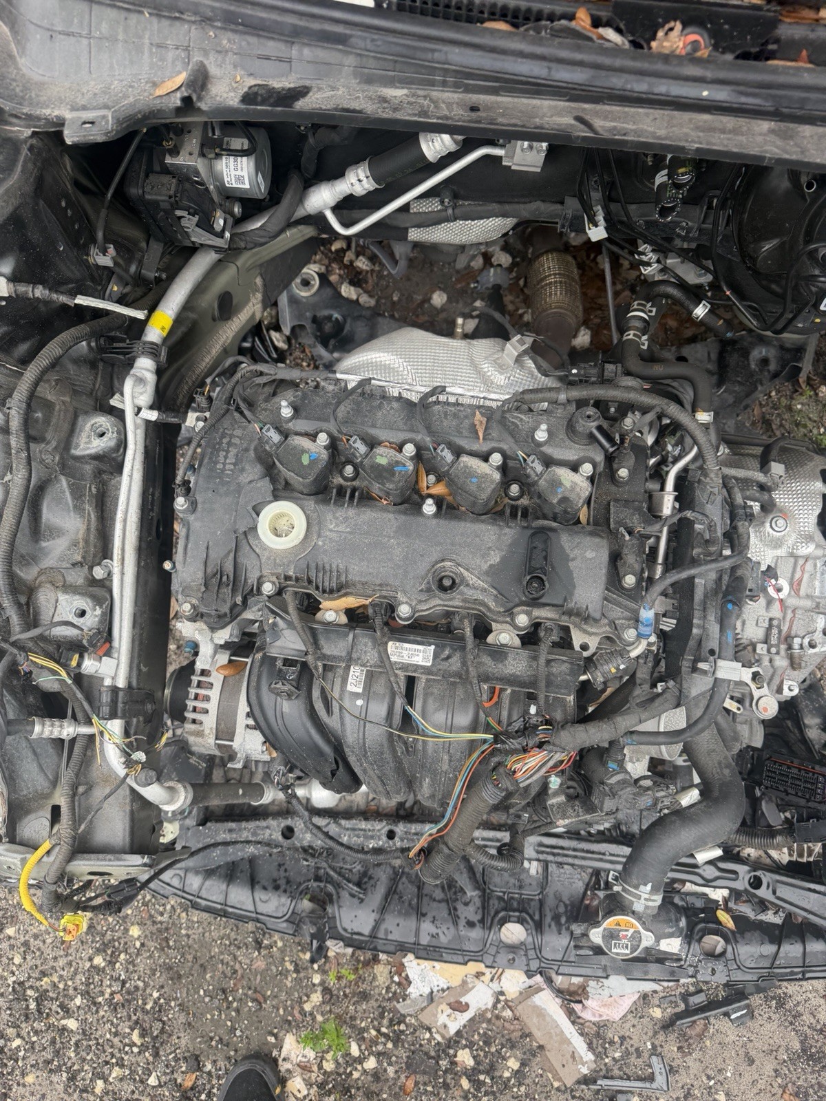 2025 Kia K4 2.0L Engine & Transmission & croosmember Complete out 15k miles OEM