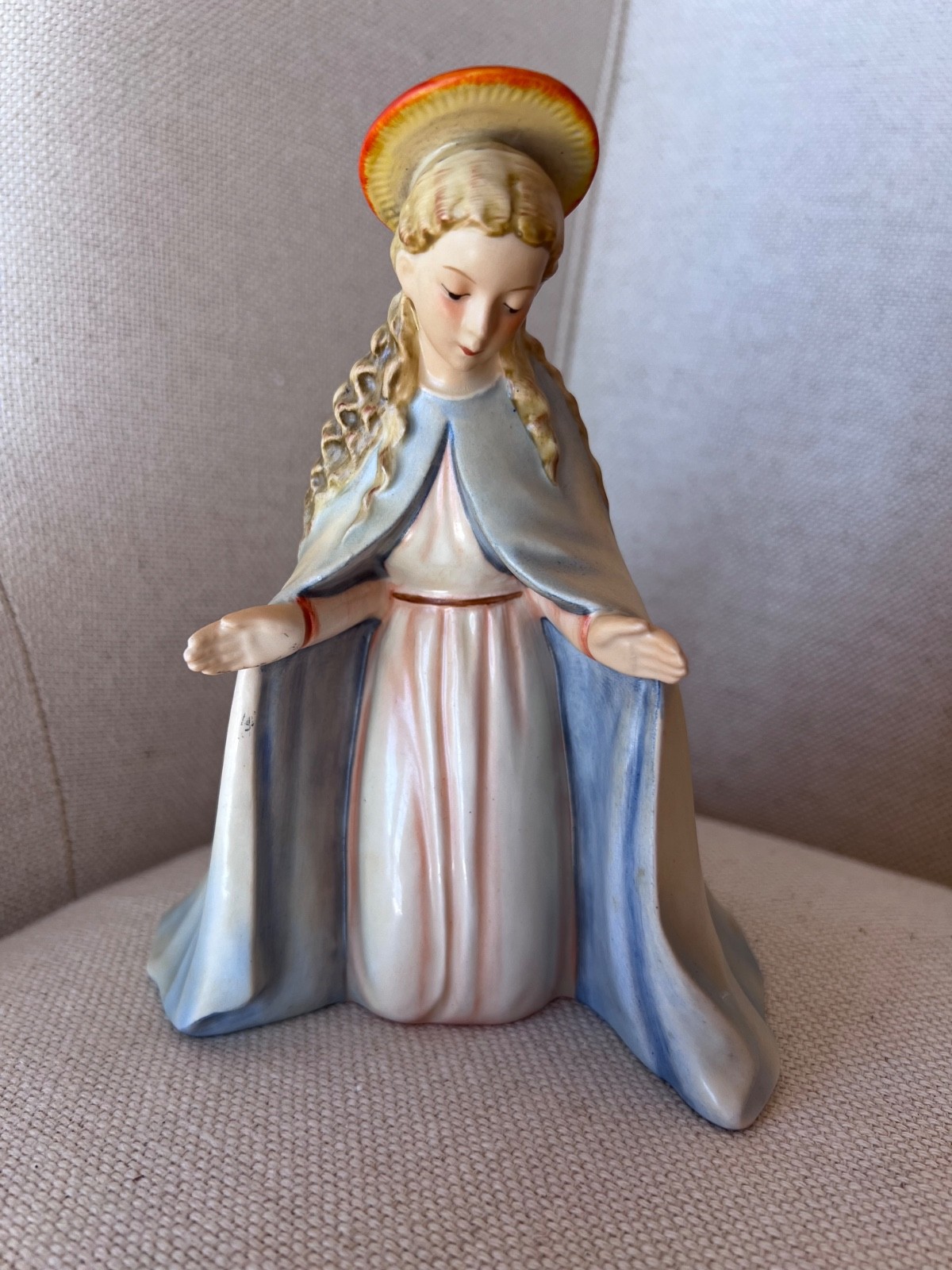 Vintage Hummel \'Virgin Mary\' Nativity #214A 1951 W. Germany Porcelain Figurine