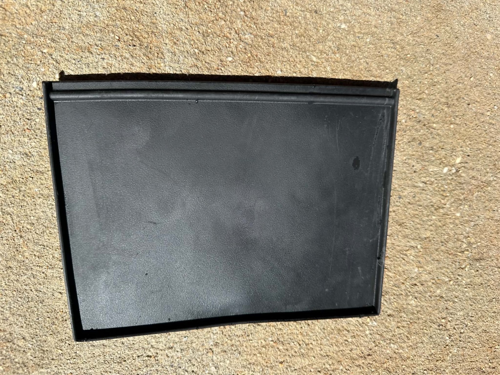 2003-2006 SILVERADO TAHOE YUKON FRONT CENTER CONSOLE CUBBY RUBBER INSERT OEM