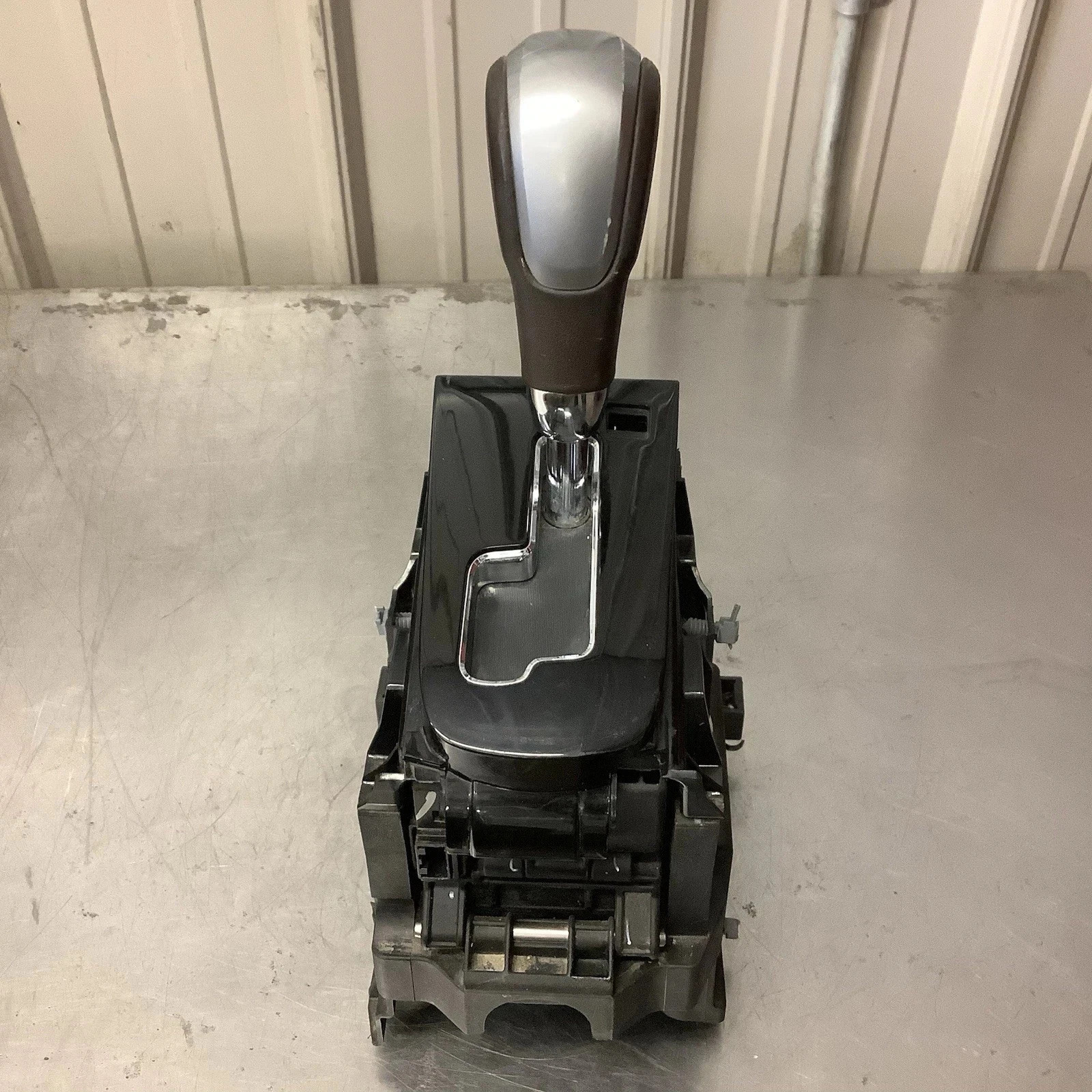 2011-2016 Chevrolet Cruze Automatic Trans Floor Gear Shifter Assembly OEM