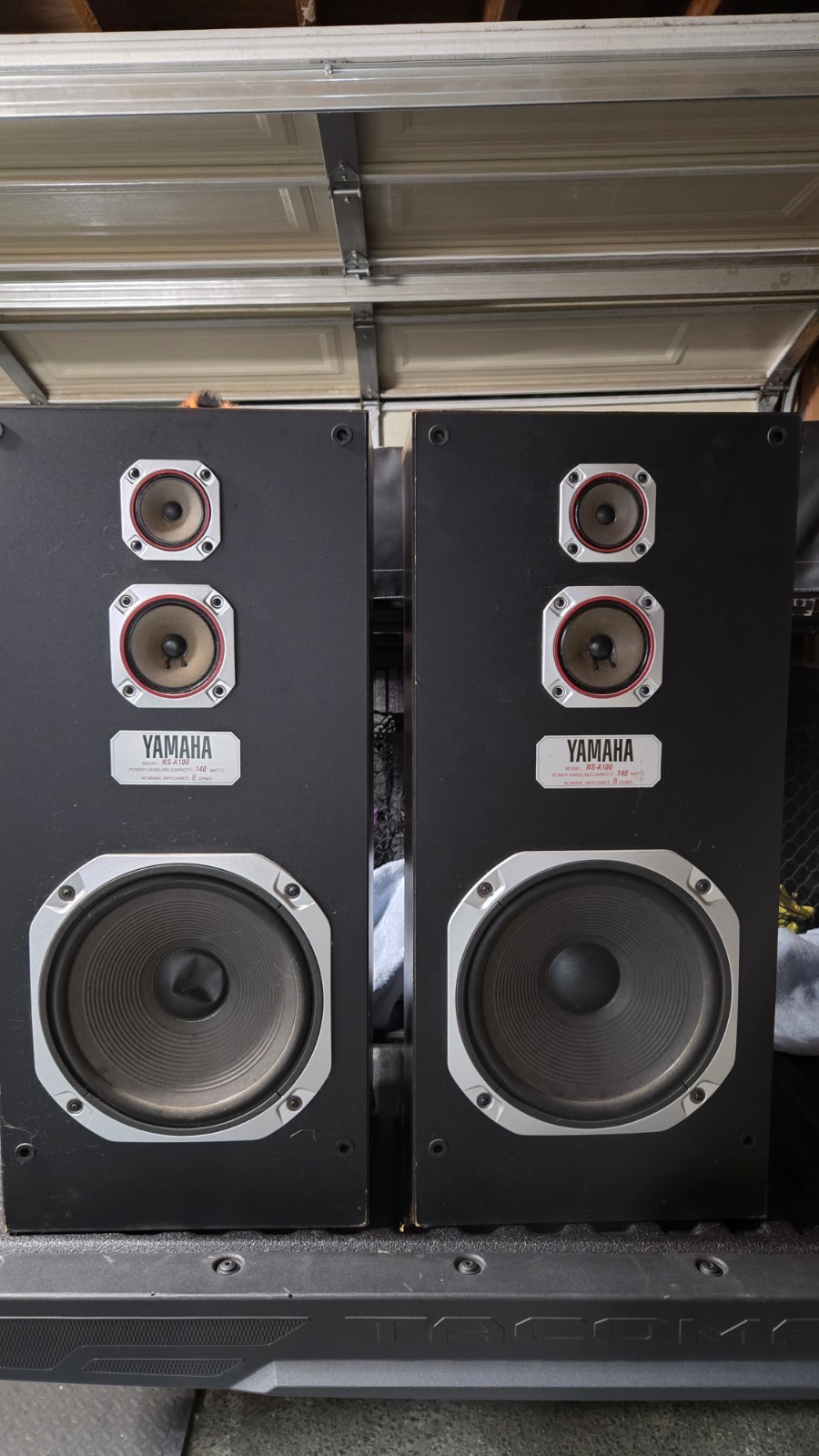 Vintage Yamaha NS-A100 Floor-Standing Speakers from 1986 Vintage Yamaha NS-A100 Floor-Standing Speakers from 1986