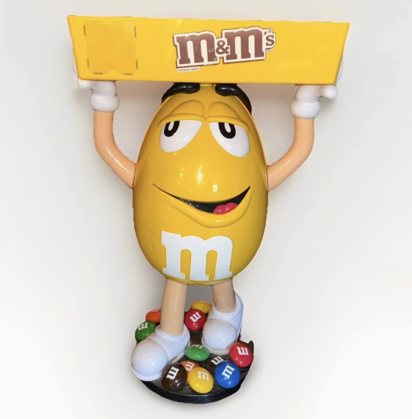 Yellow M&M Guy Display 41\ Yellow M&M Guy Display 41\
