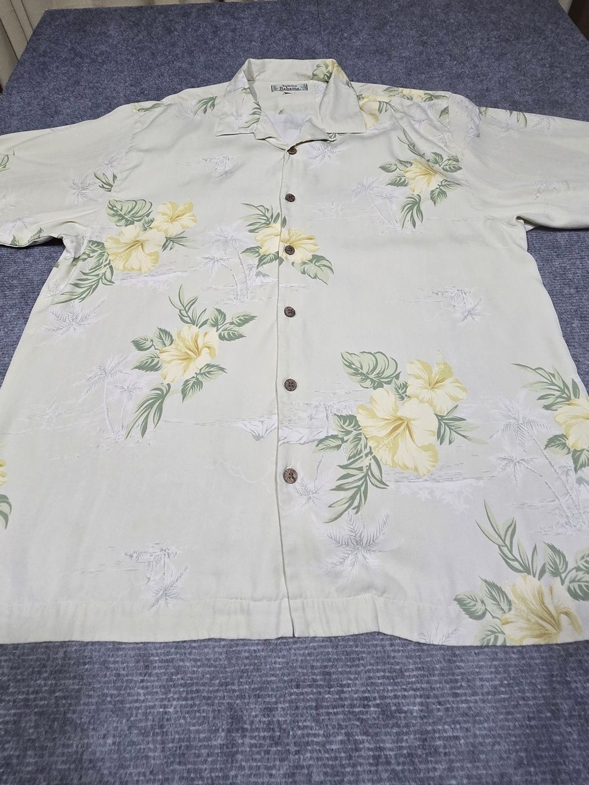 Tommy Bahama Men XL 100% Silk Hawaiian Shirt Yellow Hibiscus Tropical Floral