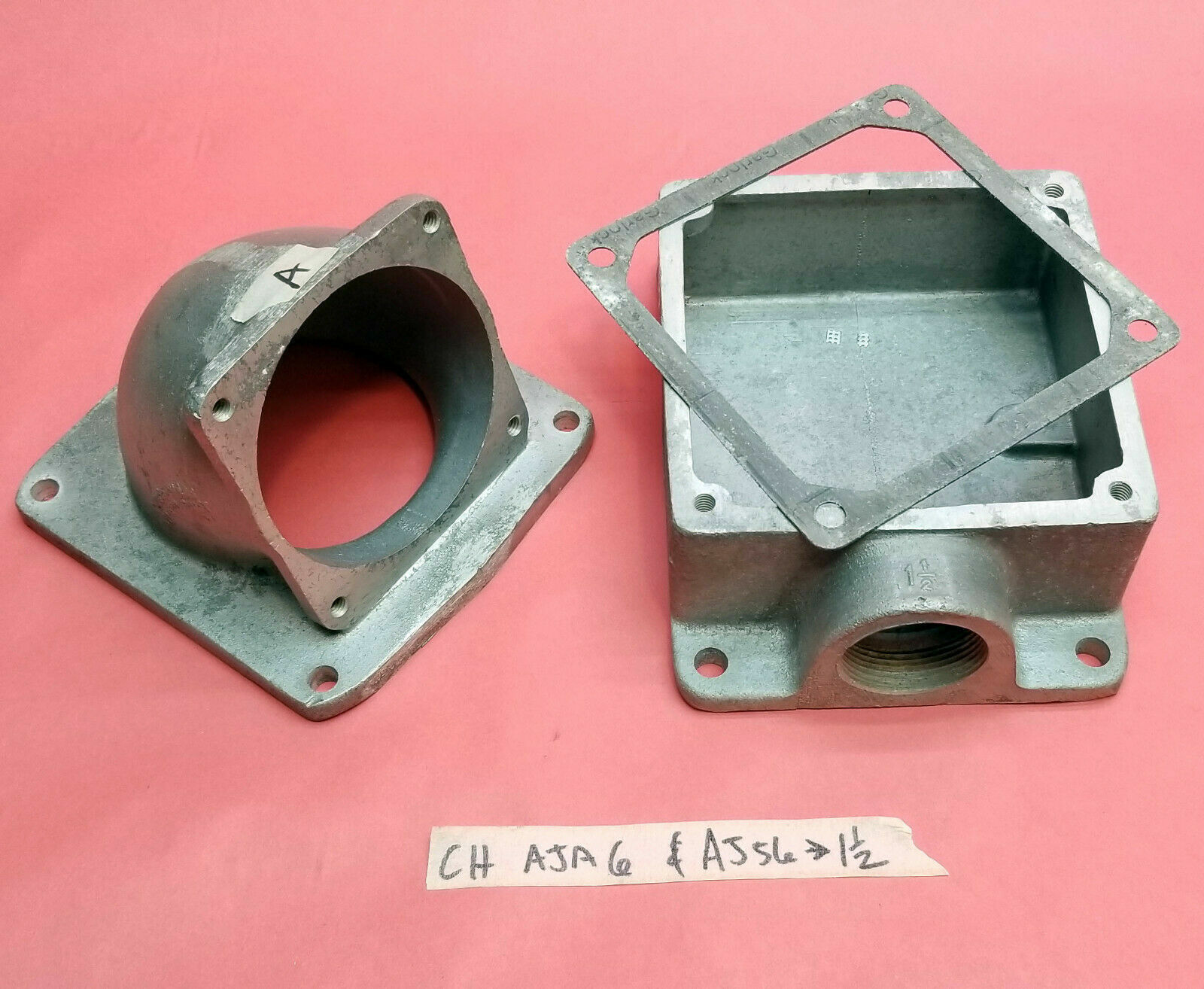 A Lot of Crouse Hinds AJA6 Angle Adapter AJ56 CAST DEVICE BOX 3/4\