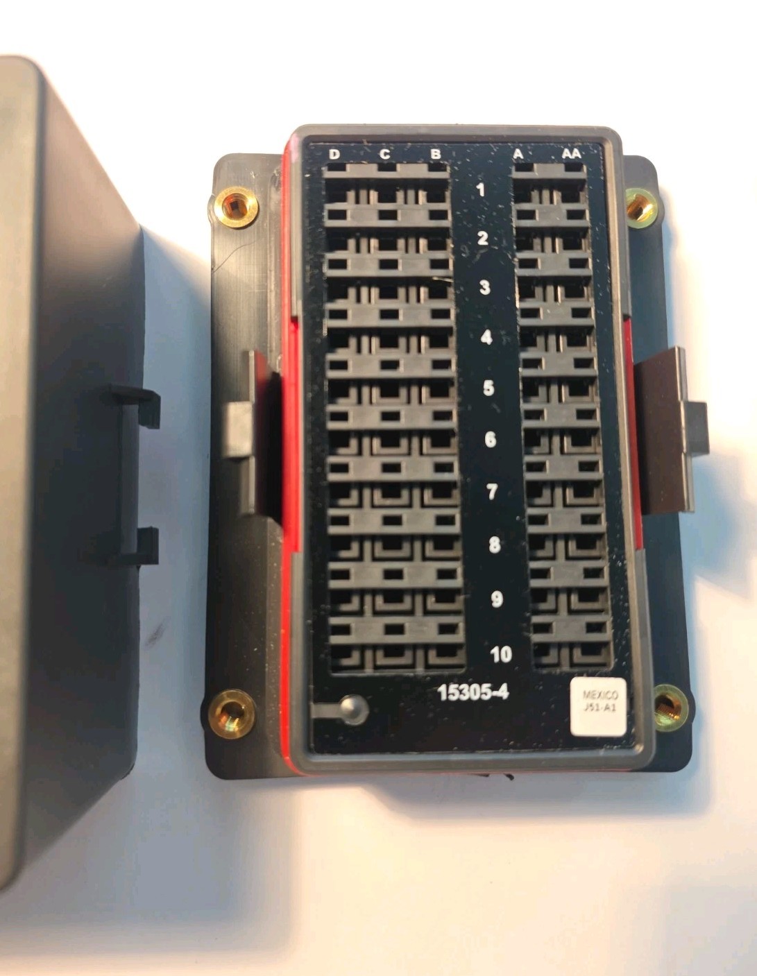 Eaton Bussmann Series 15305-4-0-4 RTMR Fuse panel New 15305-4 Eaton Bussmann Series 15305-4-0-4 RTMR Fuse panel New 15305-4