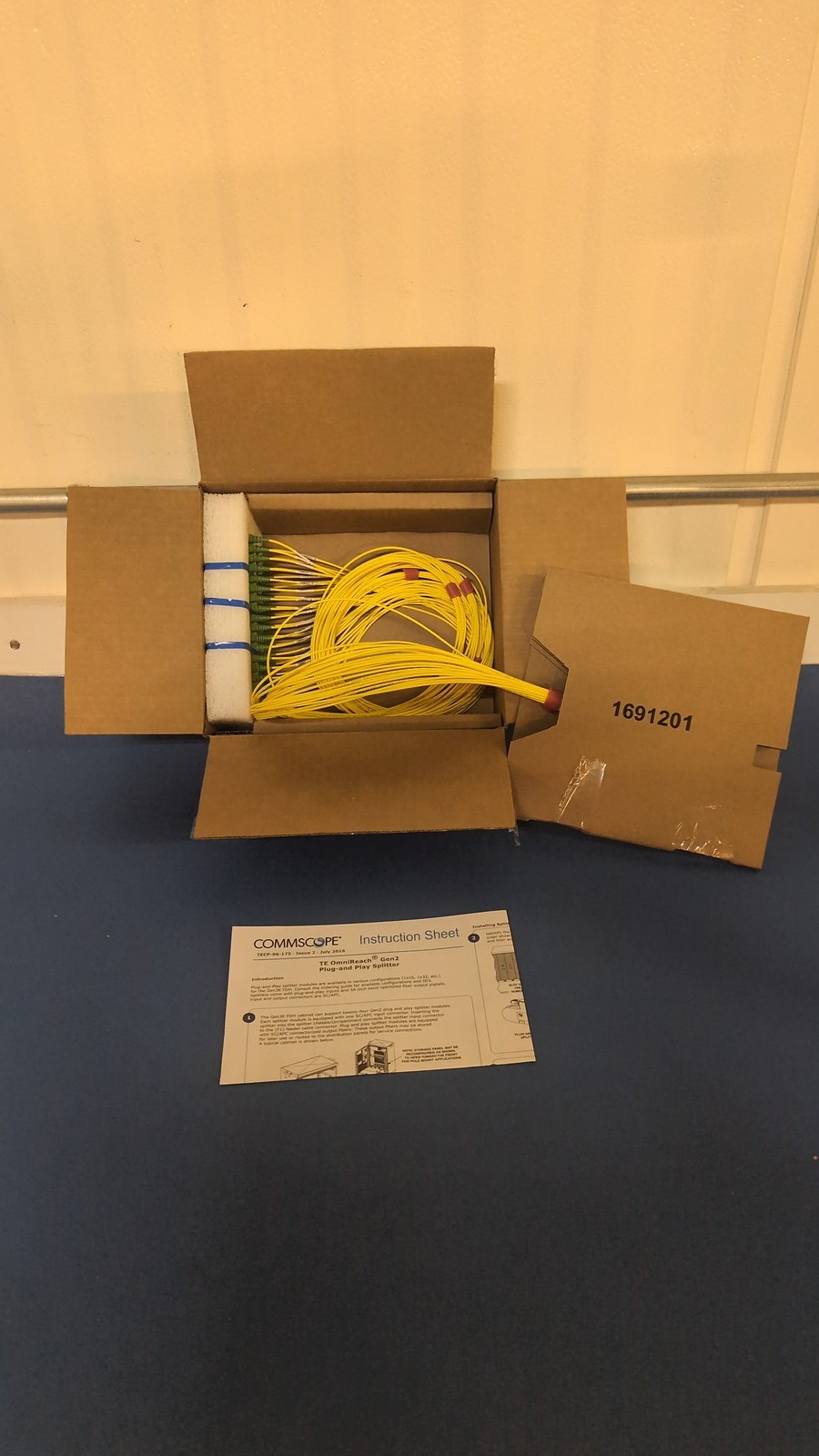 Commscope FPS-G2MPP1AJJ-VZ Fiber Optic Splitter Module Commscope FPS-G2MPP1AJJ-VZ Fiber Optic Splitter Module