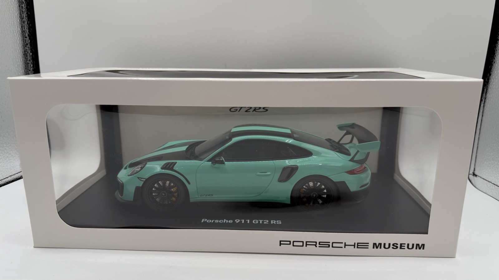 GT Spirit Porsche 911 (991 II) GT2 RS Mint Green Museum Edition 1:18 WOW LOOK GT Spirit Porsche 911 (991 II) GT2 RS Mint Green Museum Edition 1:18 WOW LOOK
