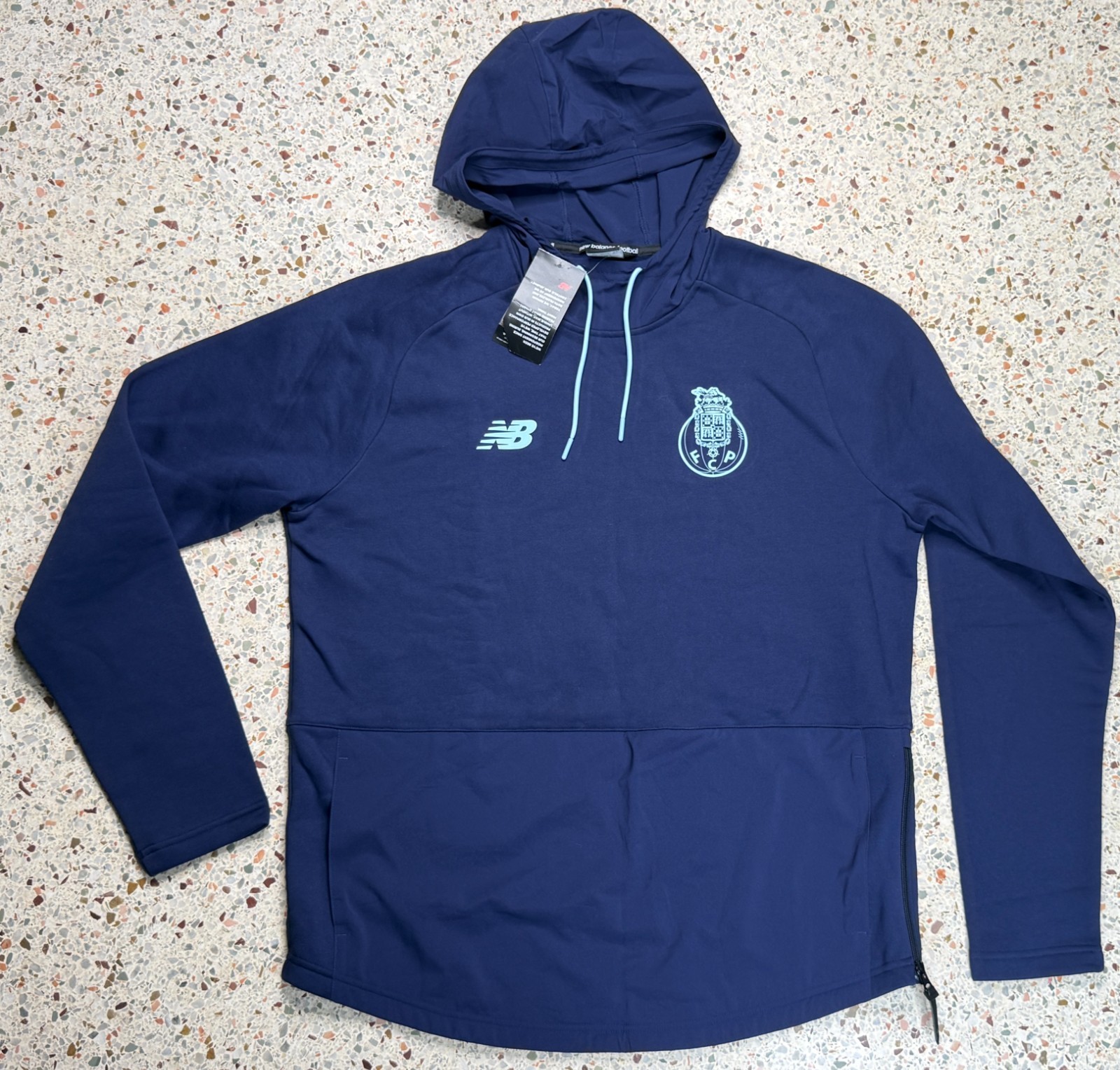 New Balance FC Porto Professional Soccer Team Hoodie Size XL New Balance FC Porto Professional Soccer Team Hoodie Size XL