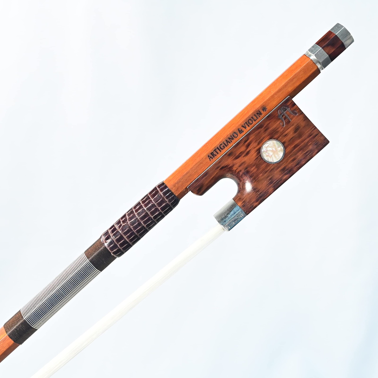 ARTIGIANO&VIOLIN F.X. Tourte model Pernambuco Violin Bow AT-101 ARTIGIANO&VIOLIN F.X. Tourte model Pernambuco Violin Bow AT-101