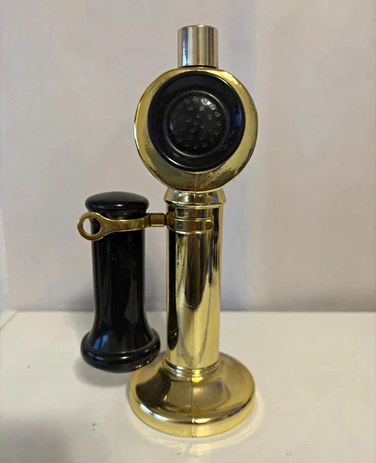 Vintage 1970s Avon Calling Candlestick Telephone Cologne Bottle Talc Set Empty Vintage 1970s Avon Calling Candlestick Telephone Cologne Bottle Talc Set Empty