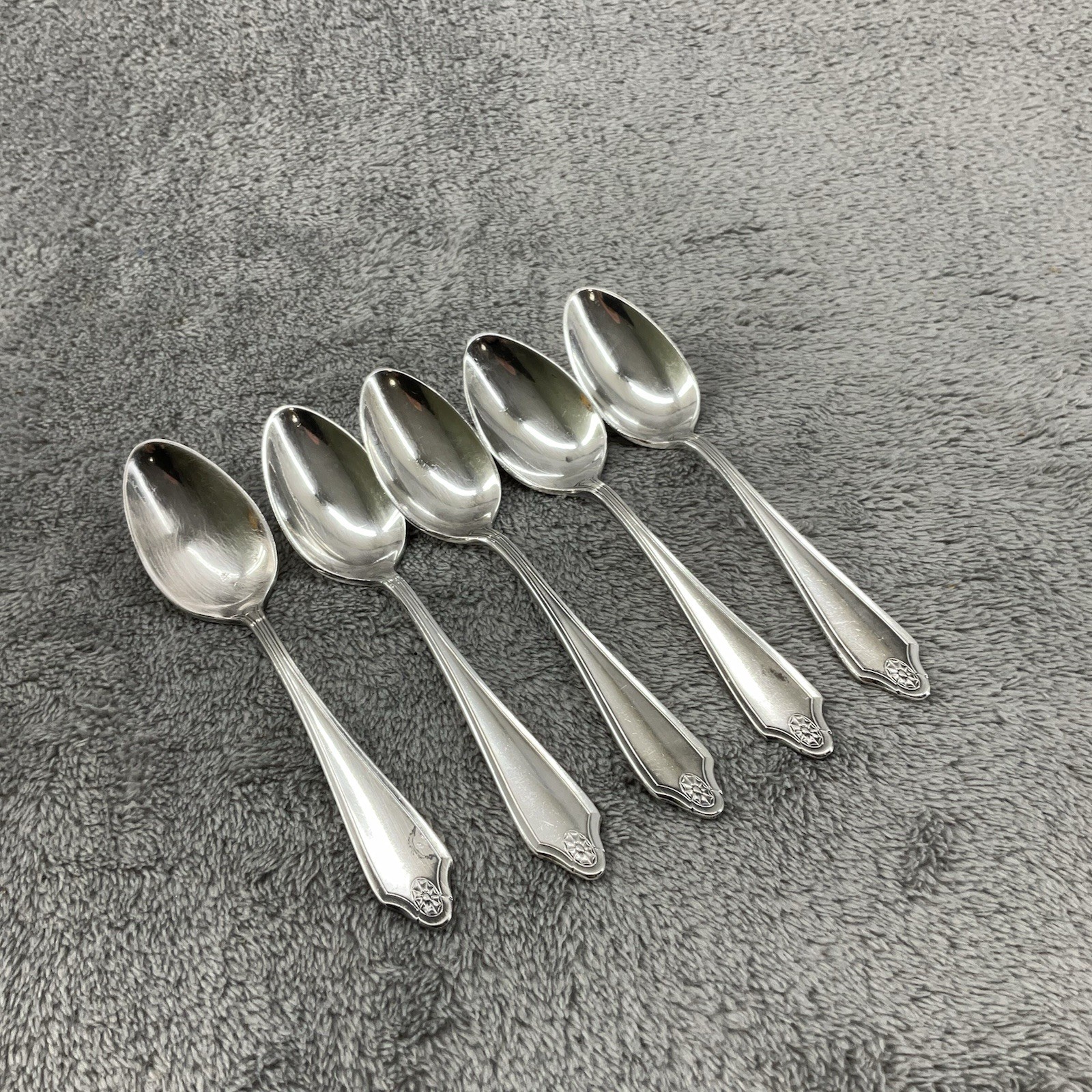 Vintage Community Silver Teaspoons Inheritance Pattern Silverware Set Of 5