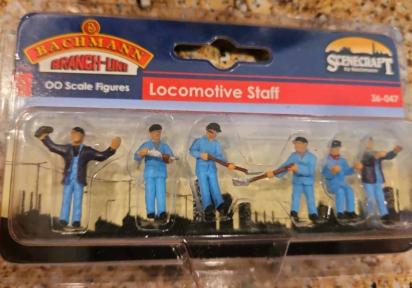  Bachmann Stonecraft 36-047 HO/OO Guage Locomotive Staff 6 Painted Figures 