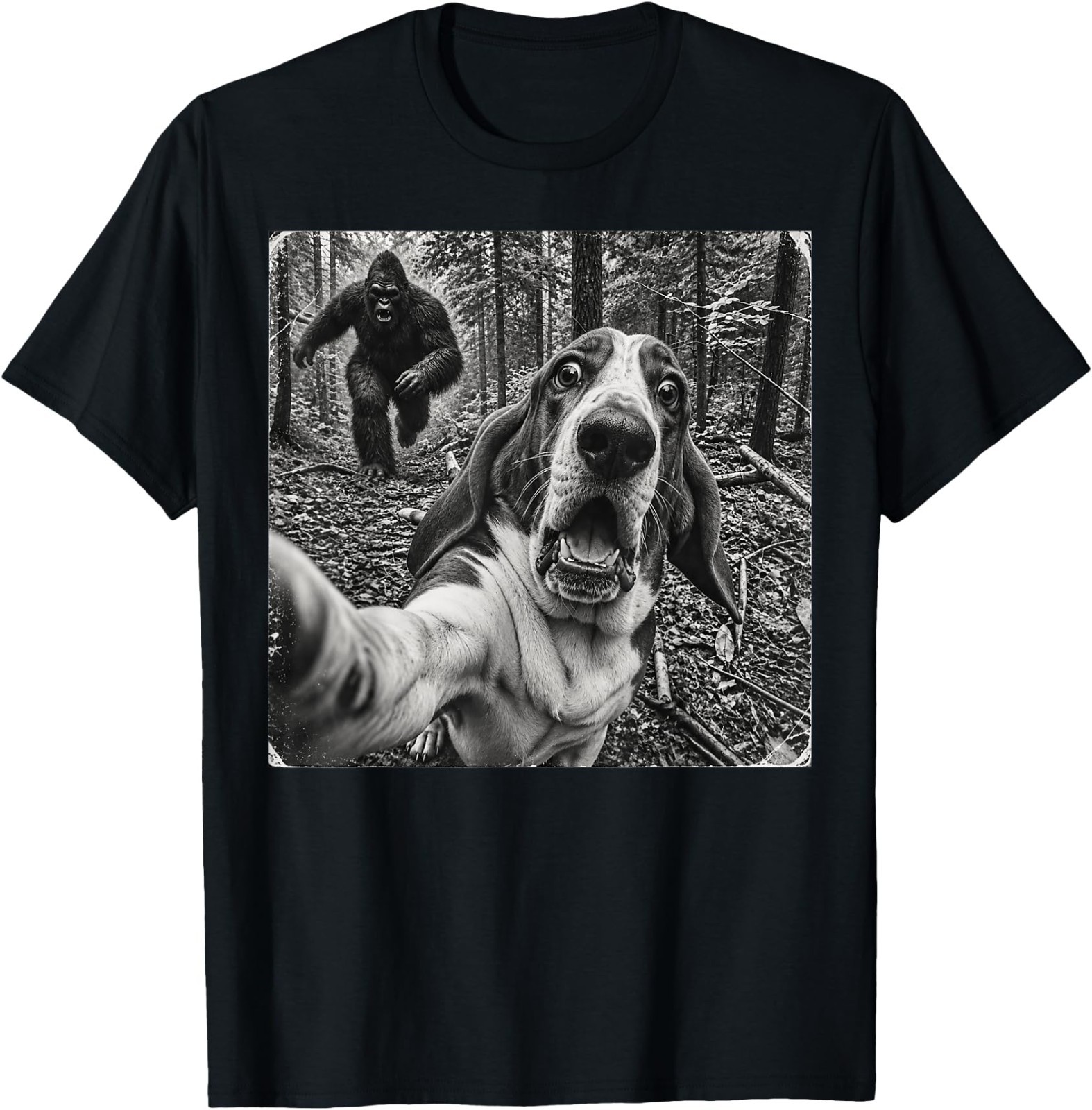 Basset Hound Selfie Running from Bigfoot Funny Forest T-Shirt Basset Hound Selfie Running from Bigfoot Funny Forest T-Shirt