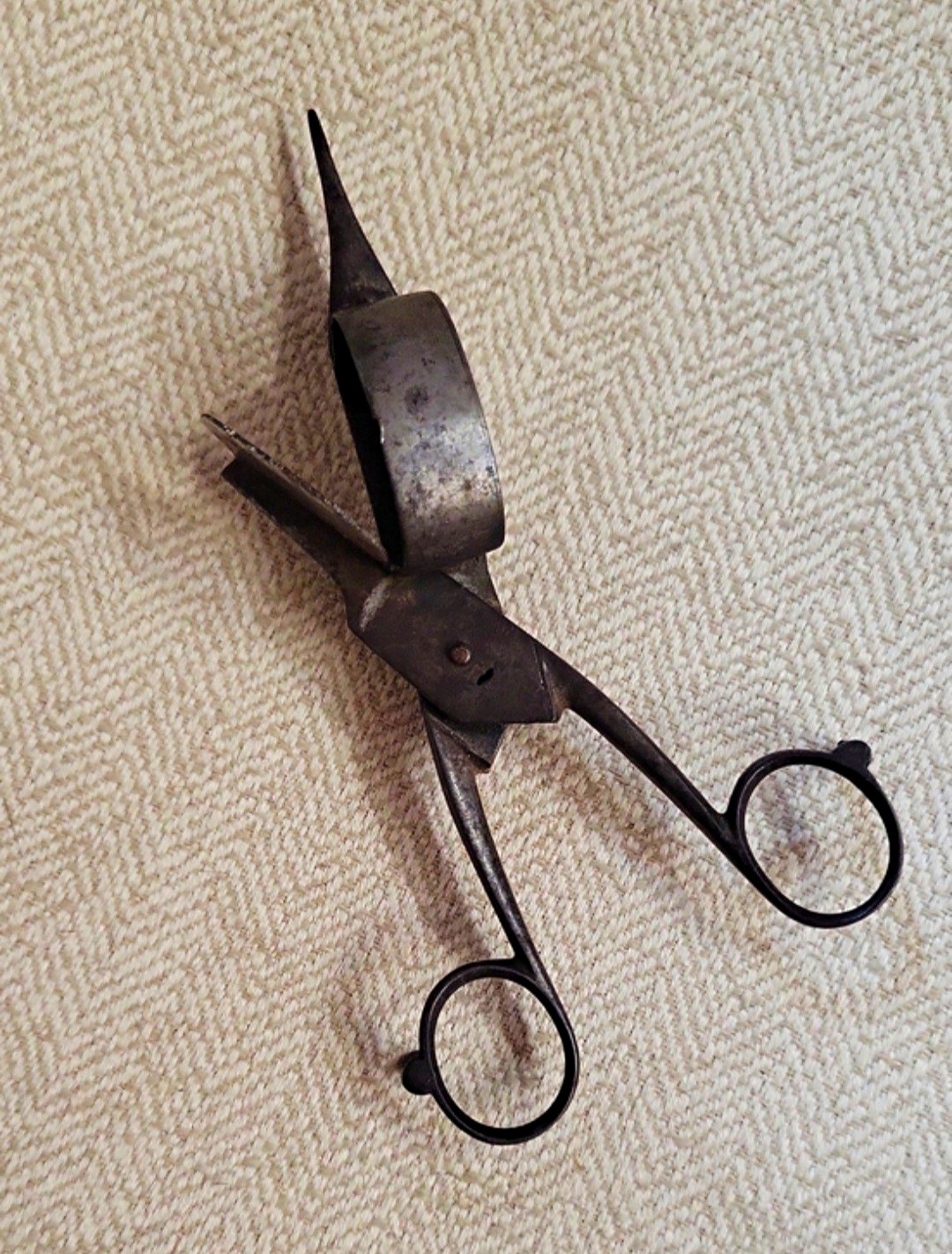 Rare Antique 1800's Hand Wrought Iron Candle Wick Trimmer Snuffer Primitive Rare Antique 1800's Hand Wrought Iron Candle Wick Trimmer Snuffer Primitive