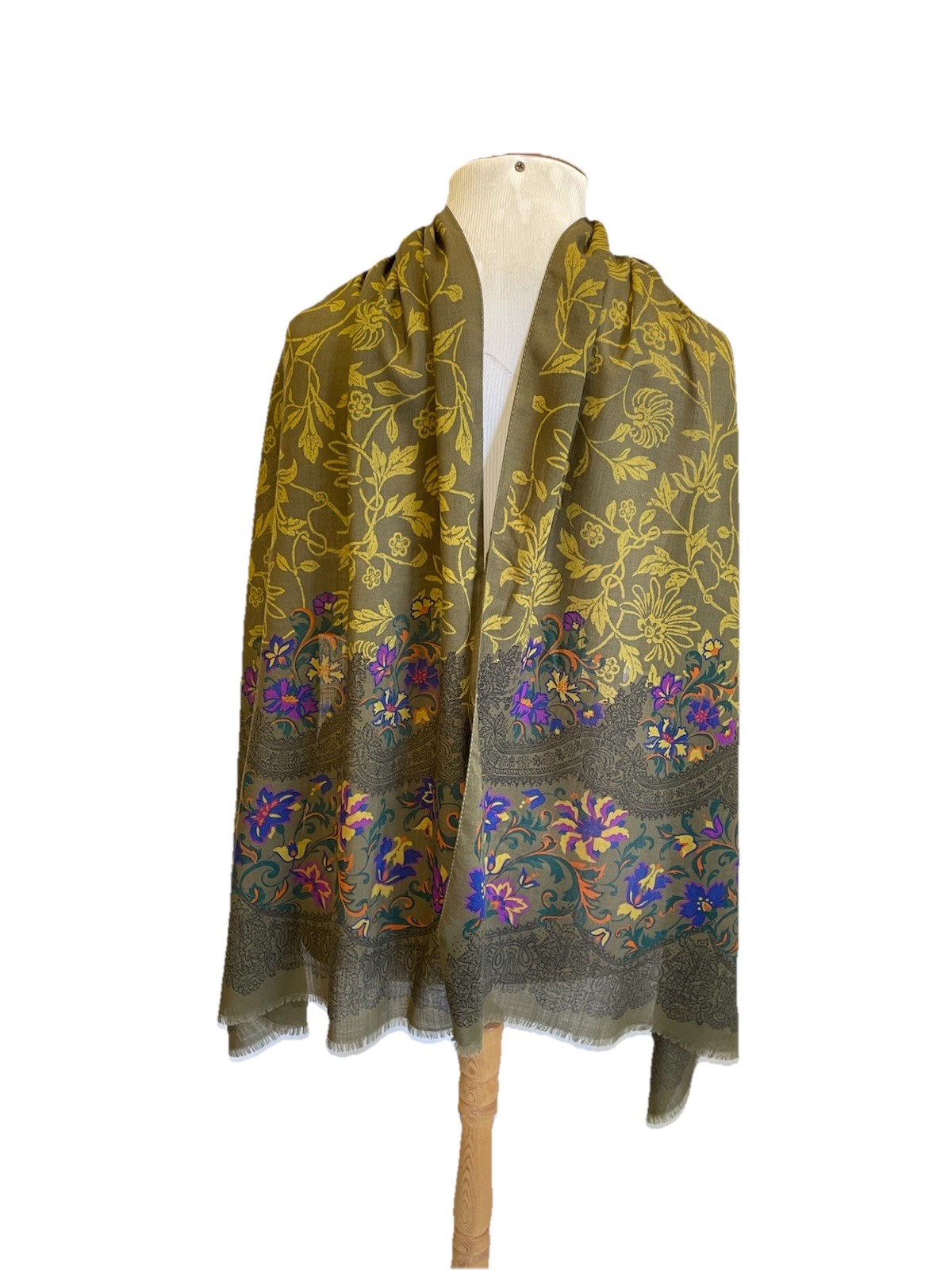 AS# VTG Gianni Versace Wool Silk Scarf Paisley Floral Shawl Wrap Made in Italy