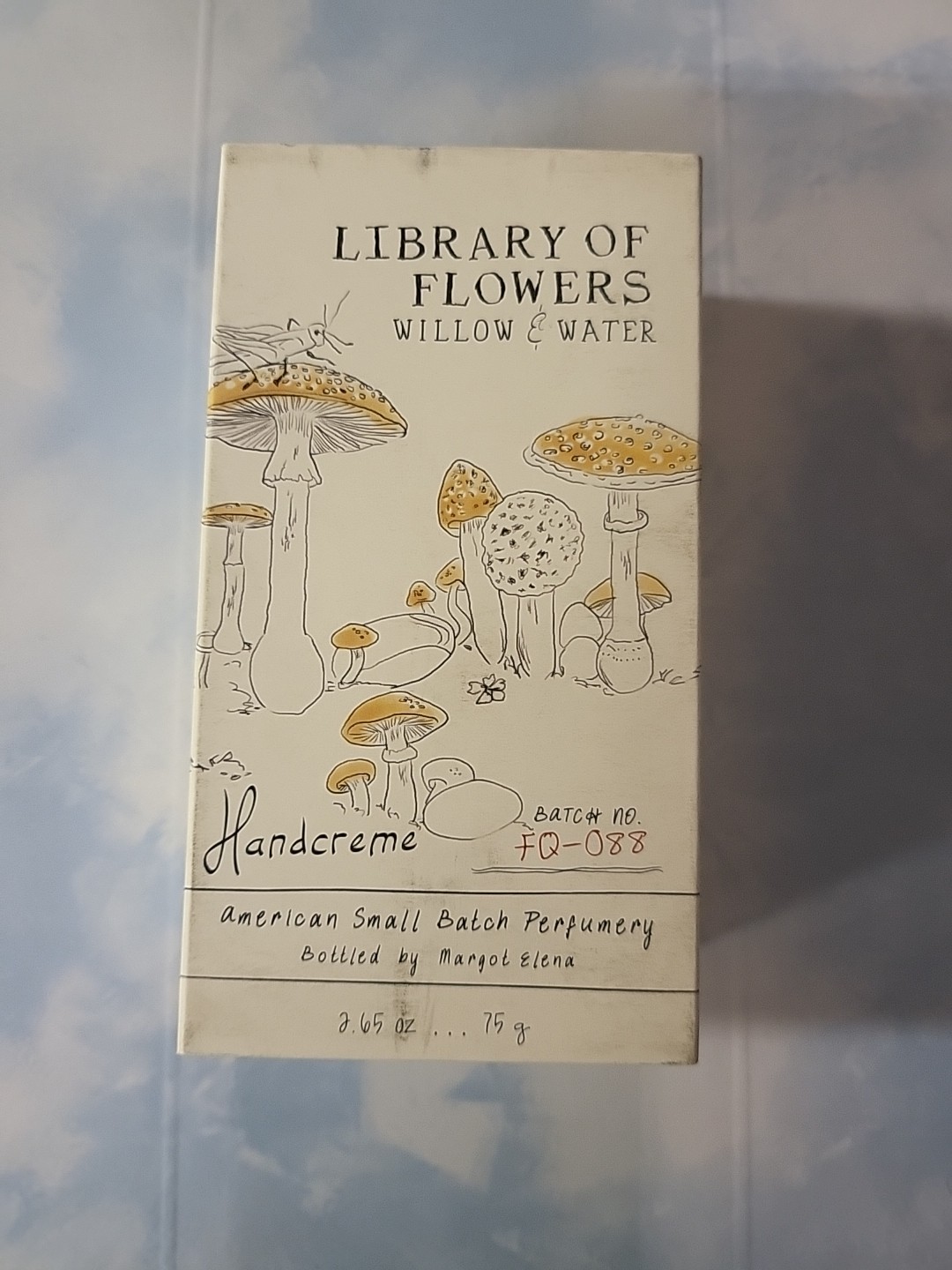 Library of Flowers Willow Water 2.65 oz Handcreme Brand New Outer Box Dirty Library of Flowers Willow Water 2.65 oz Handcreme Brand New Outer Box Dirty