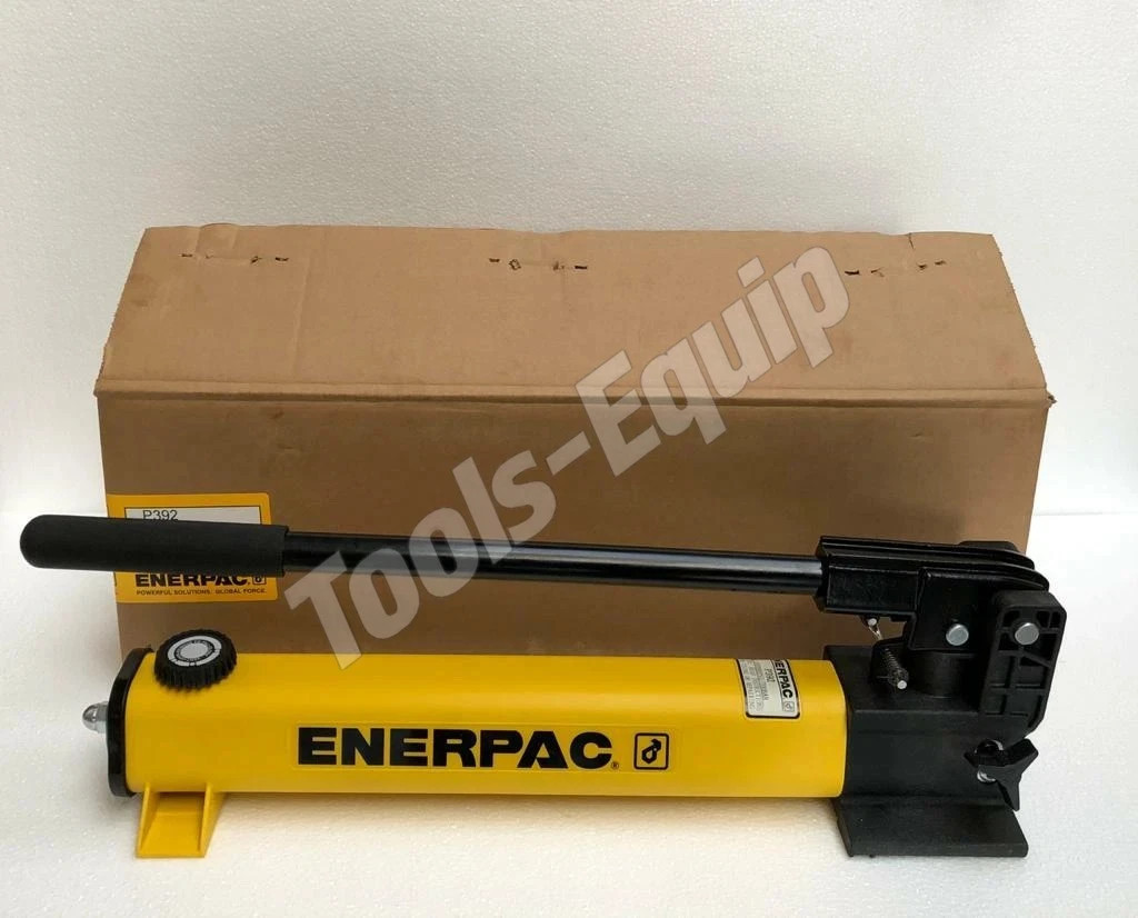 Enerpac P392 Two-Speed Hydraulic Hand Pump 700 Bar/ 10,000 PSI Enerpac P392 Two-Speed Hydraulic Hand Pump 700 Bar/ 10,000 PSI