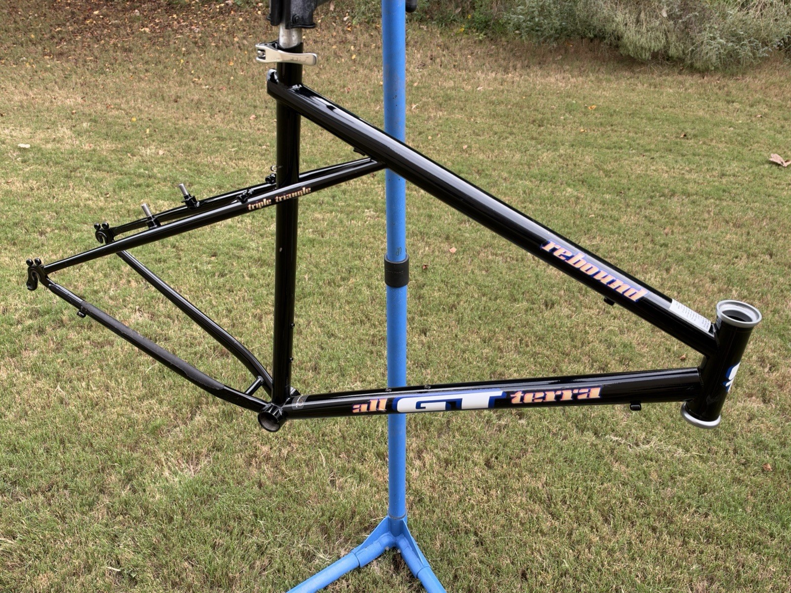 GT Rebound Vintage Mountain Bike Black 26” 90s Bike Frame With Parts