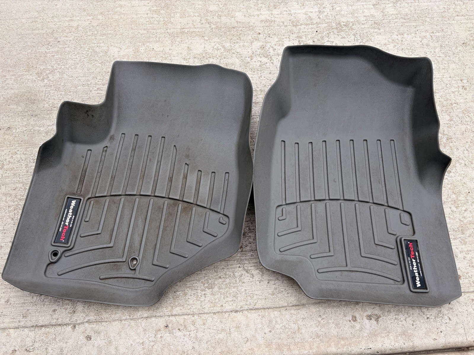 WeatherTech FloorLiner for 2002-2006 Chevrolet TrailBlazer Envoy - 1st Row, Grey WeatherTech FloorLiner for 2002-2006 Chevrolet TrailBlazer Envoy - 1st Row, Grey