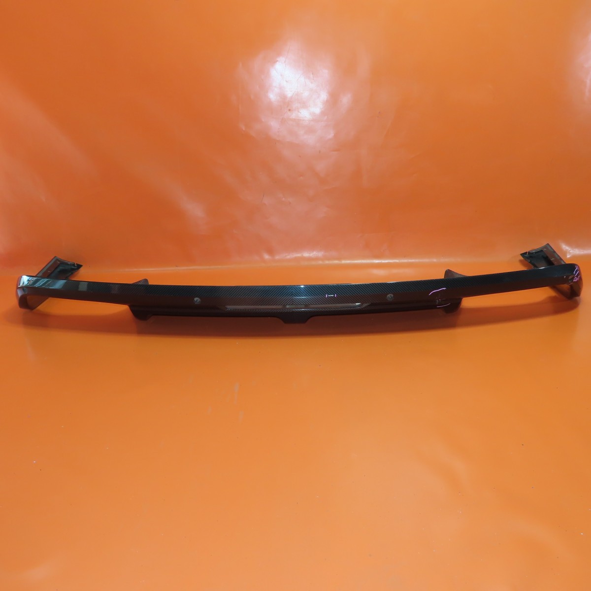 BENTLEY BENTAYGA BUMPER LOWER DIFFUSER REAR 2016 2017 2018 36A071611G DAMAGED
