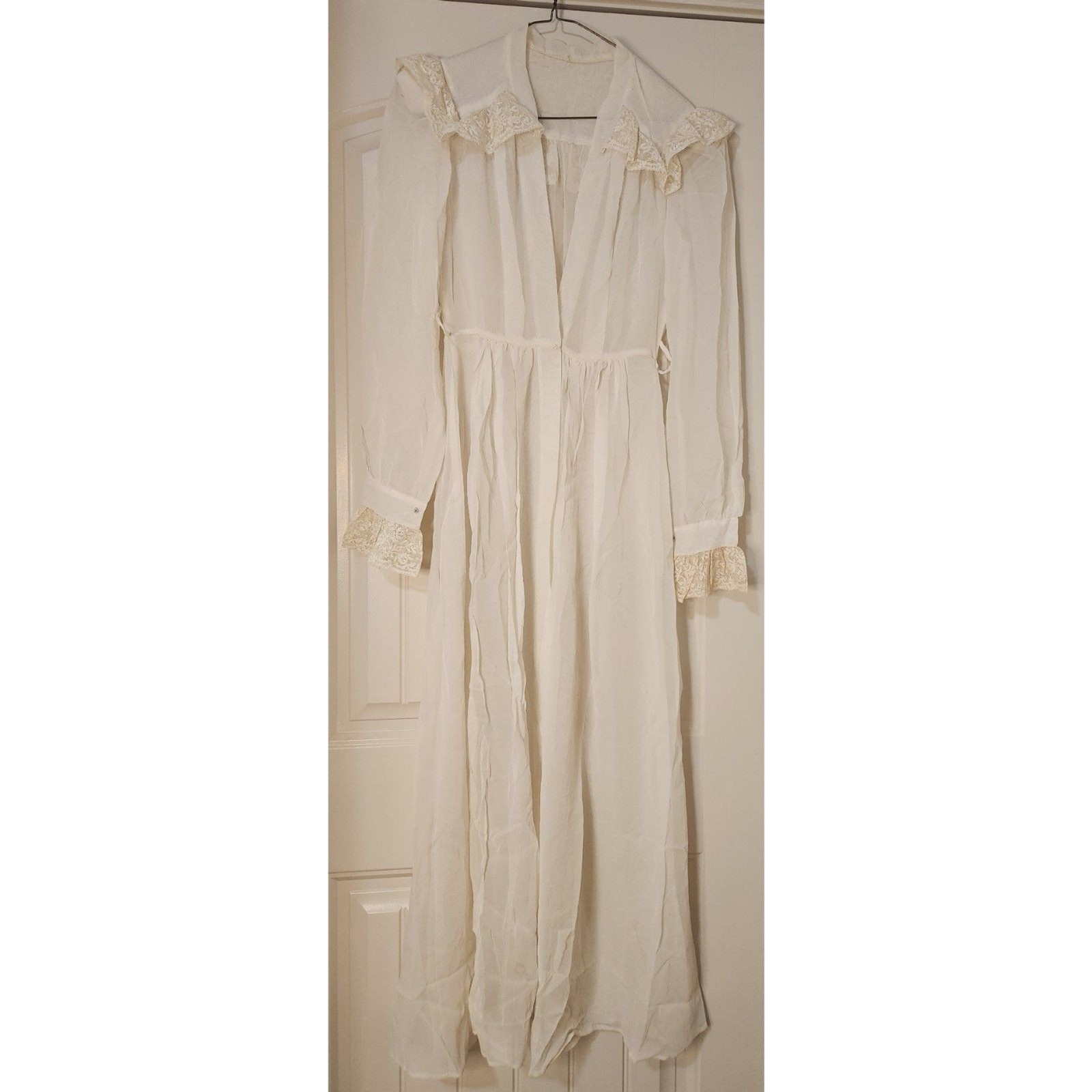 Antique Edwardian White Cotton Voile Dressing Gown Robe Wrapper Lace Collar Cuff