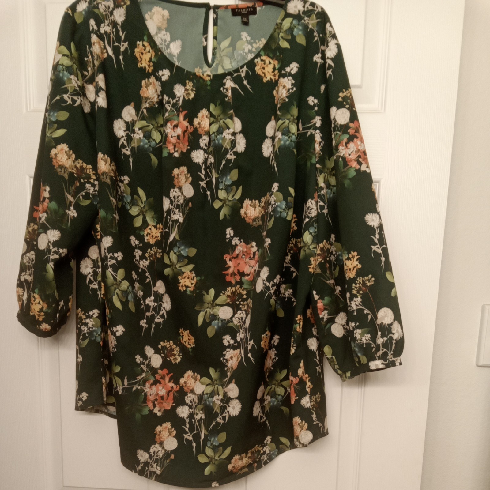 Talbots Woman Green Floral Blouse Talbots Woman Green Floral Blouse