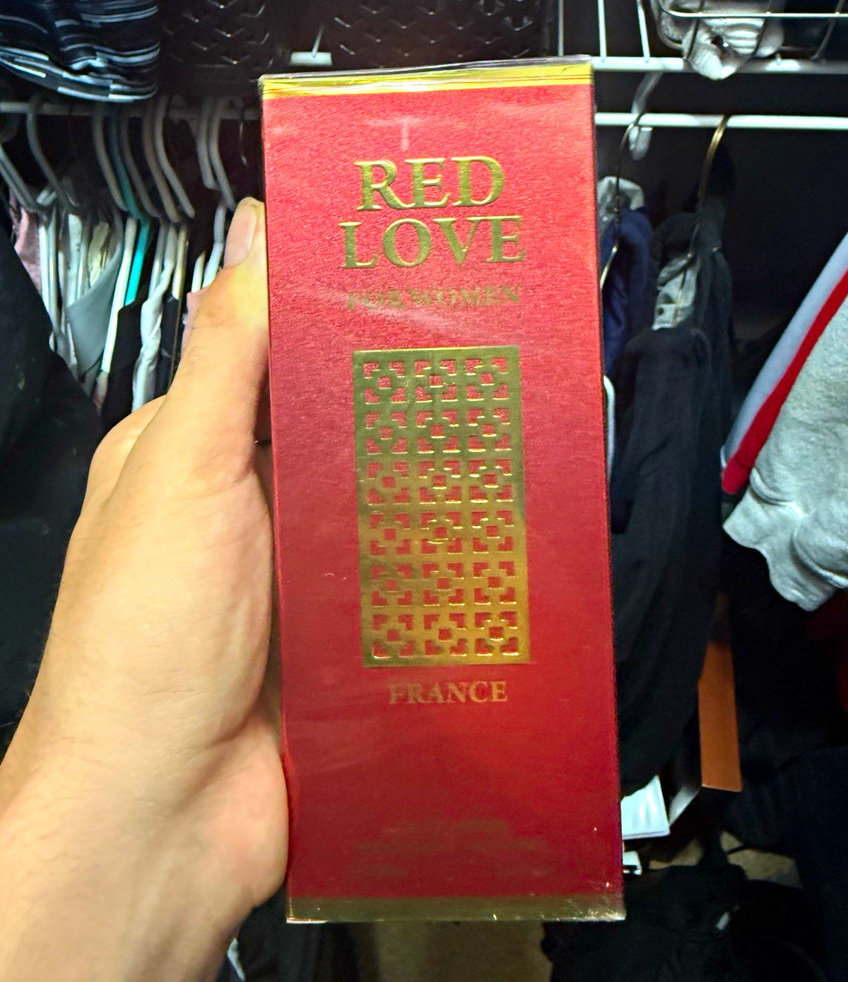 Red Love Fragrance Eau de Parfum Spray Regular Size 3.4 fl oz Red Love Fragrance Eau de Parfum Spray Regular Size 3.4 fl oz