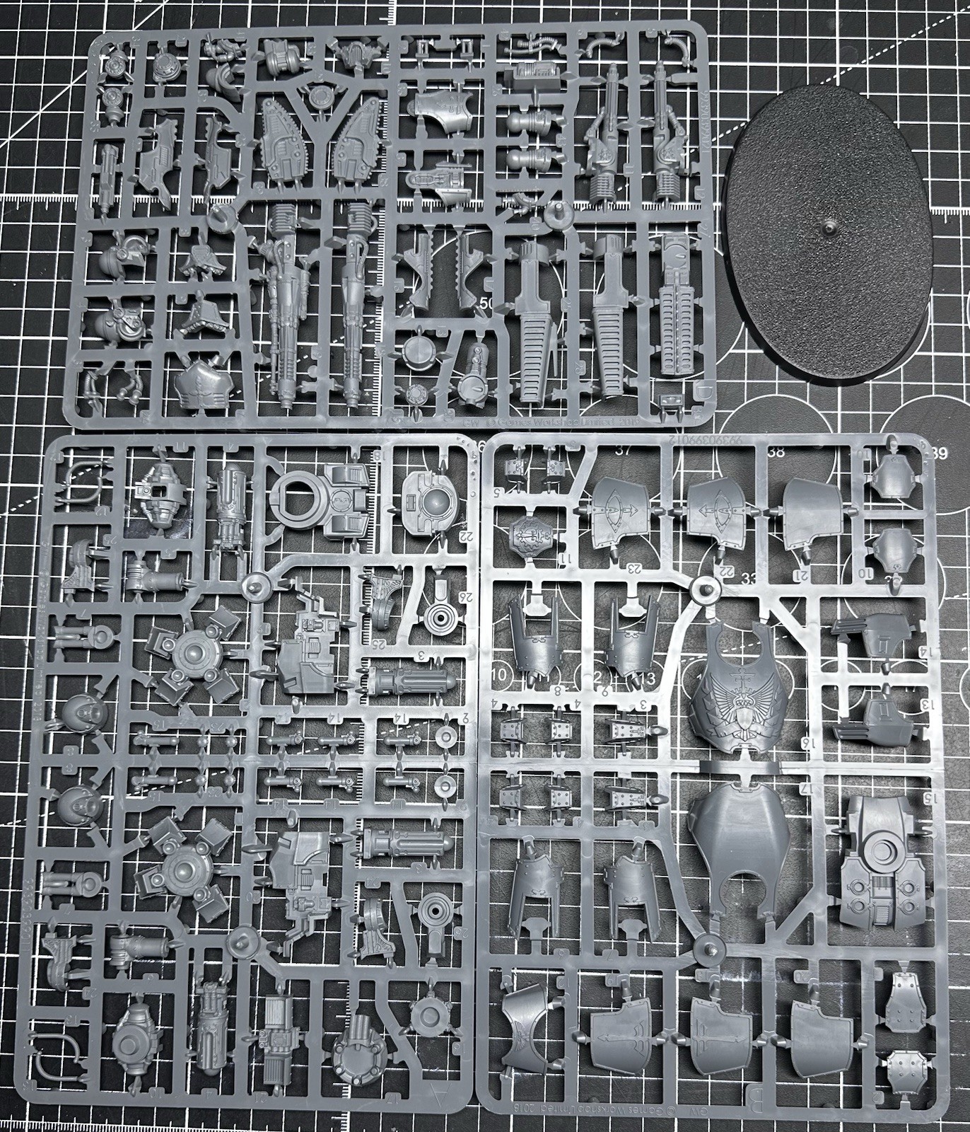 GW Adeptus Titanicus Reaver Battle Titan with Melta Cannon and Chainfist x1 NOS GW Adeptus Titanicus Reaver Battle Titan with Melta Cannon and Chainfist x1 NOS