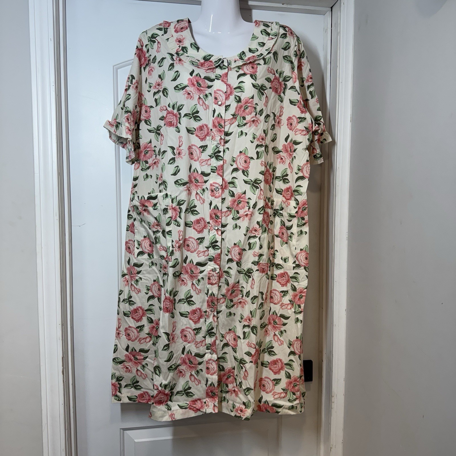 NWT National House Patio Dress 1X Pink Rose Floral Muumuu Pearl Snap Artsy VTG NWT National House Patio Dress 1X Pink Rose Floral Muumuu Pearl Snap Artsy VTG