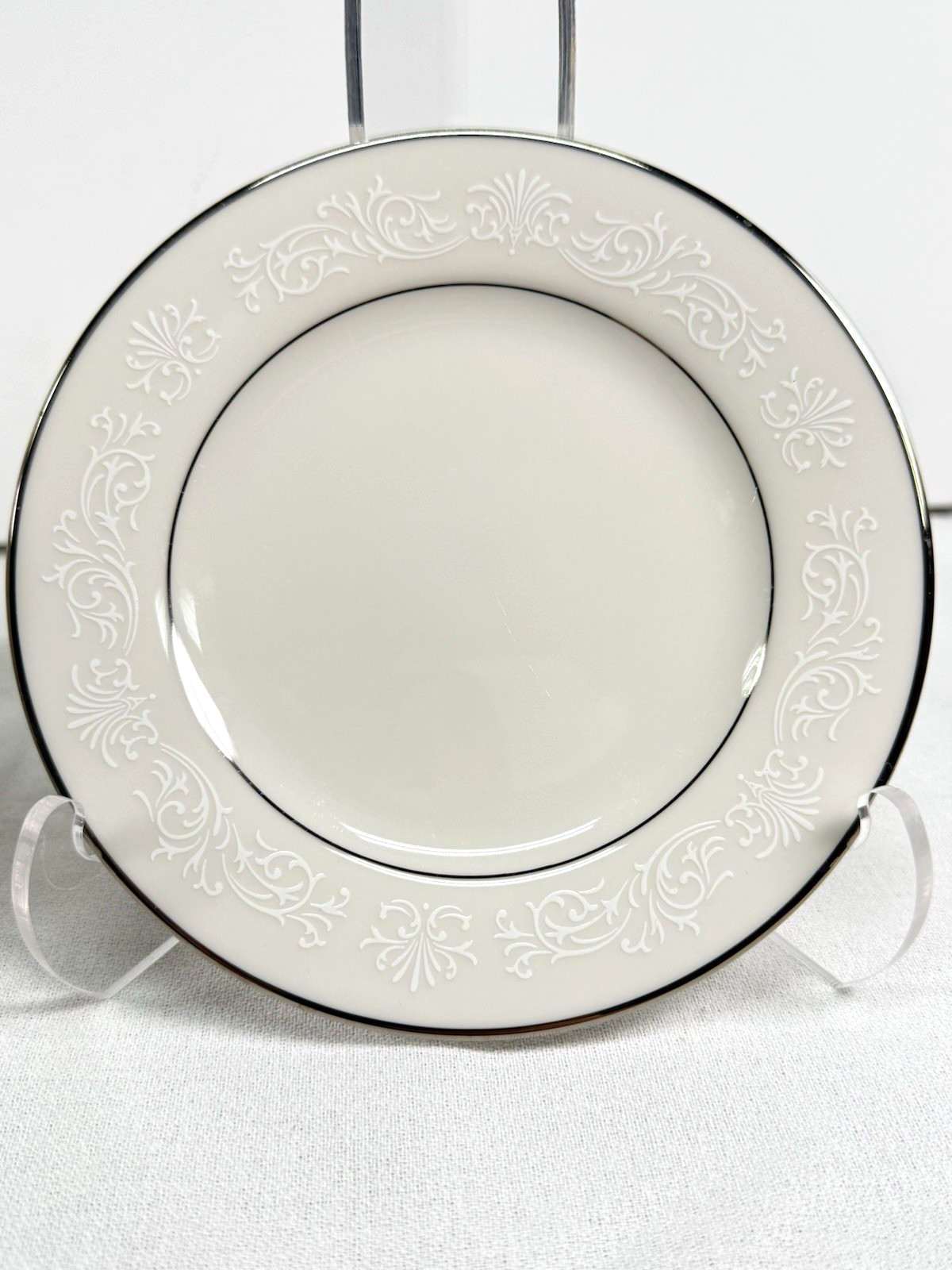 Noritake Ivory China Japan Marseille 7550 Bread & Butter Plates 6 1/4\