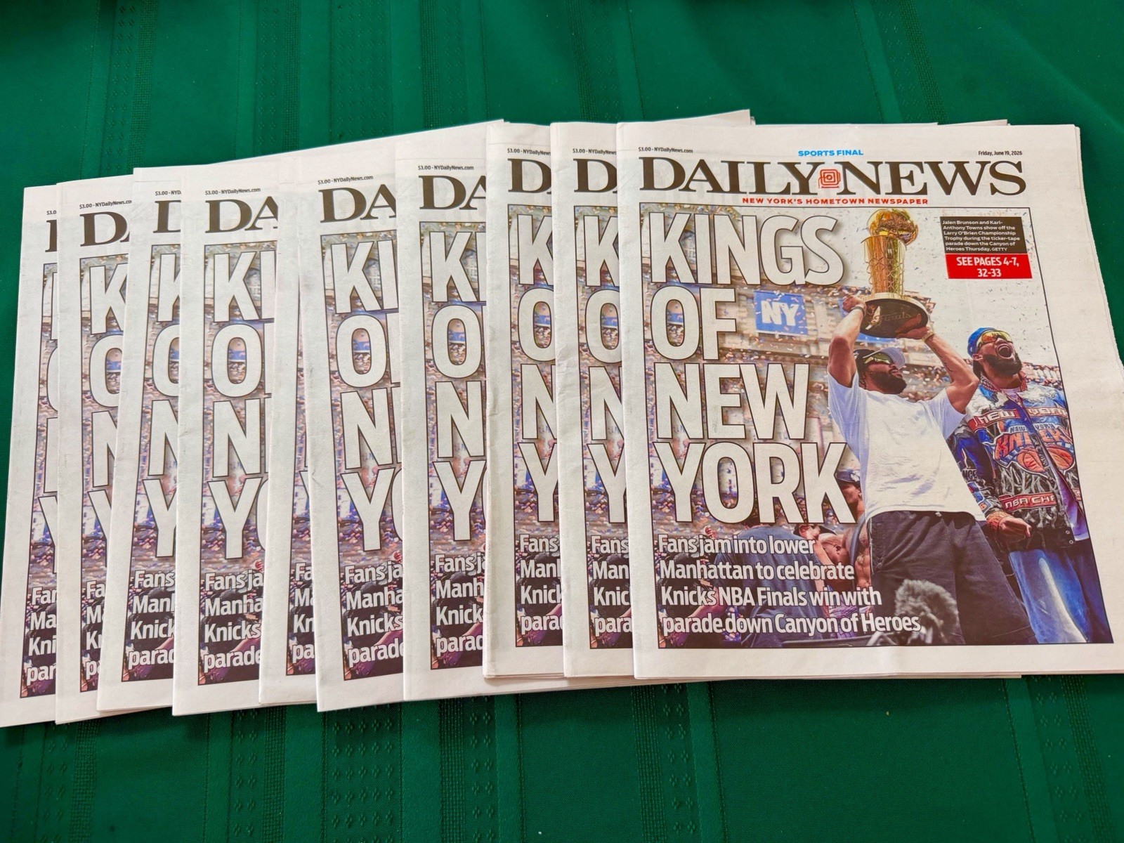 (1) NY DAILY NEWS June 19th KNICKS CHAMPIONSHIP PARADE SPECIAL LATE EDITION (1) NY DAILY NEWS June 19th KNICKS CHAMPIONSHIP PARADE SPECIAL LATE EDITION