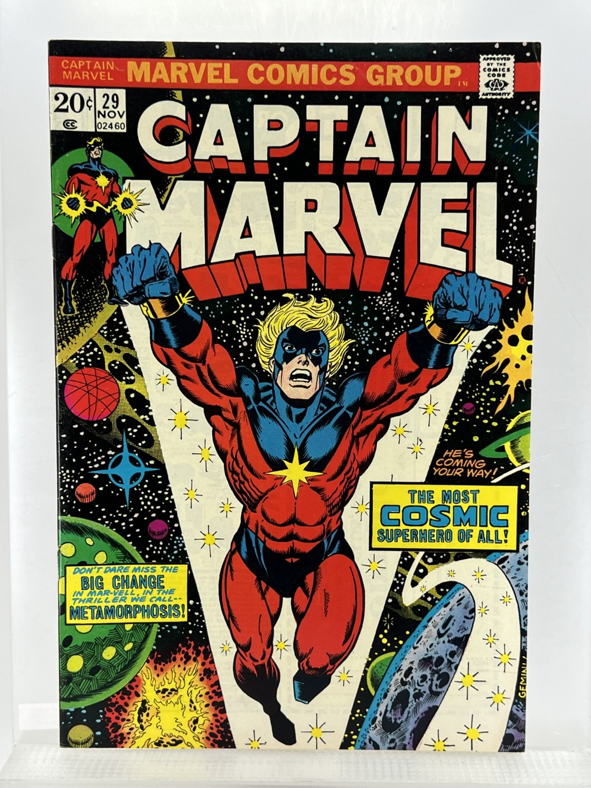 Captain Marvel 29 ~Est. 8.0 ~OW/W pgs ~Lies Flat ~Spine Solid ~Firm Staples ~Key Captain Marvel 29 ~Est. 8.0 ~OW/W pgs ~Lies Flat ~Spine Solid ~Firm Staples ~Key