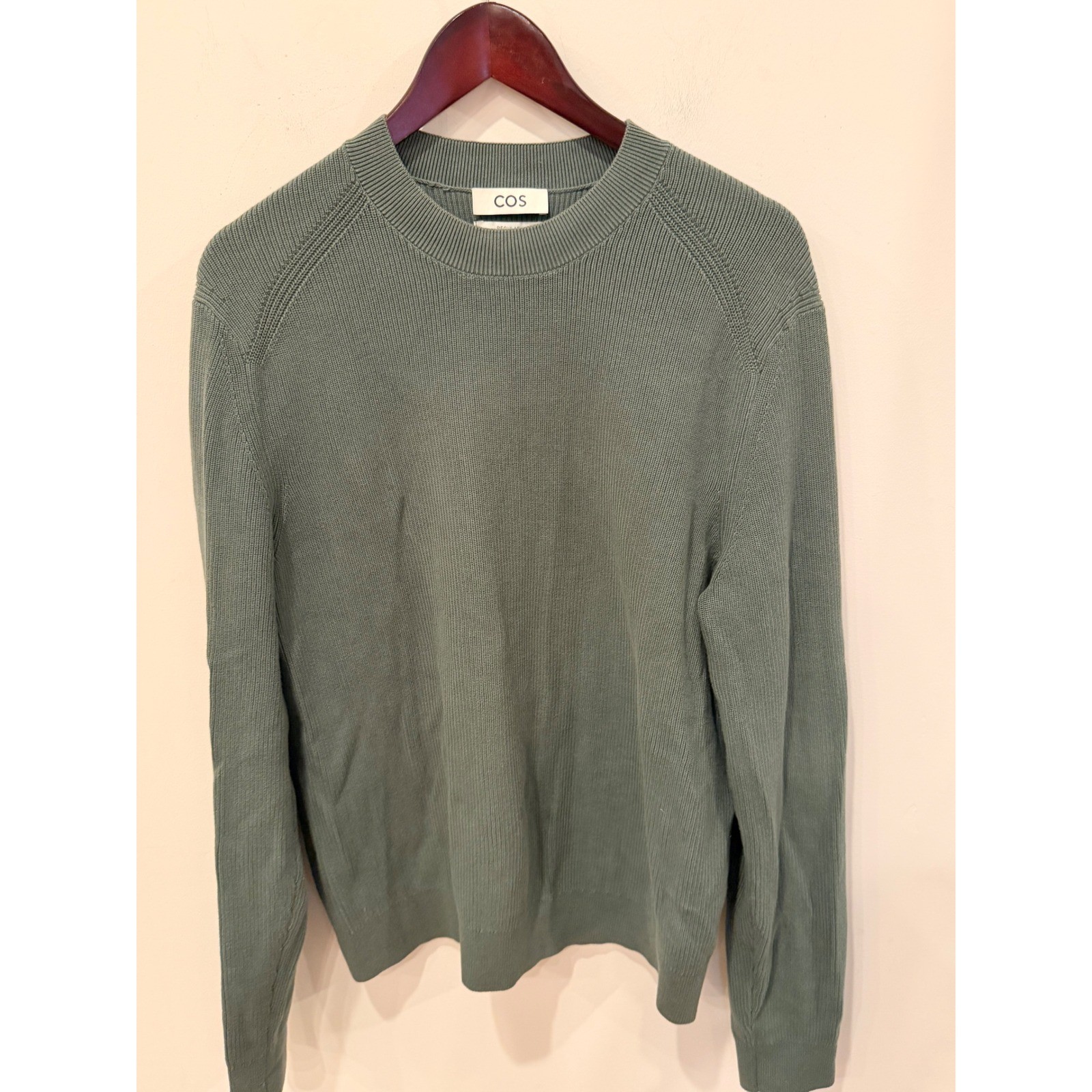 COS Mens Ribbed Crewneck Sweater Sage Green Regular Fit Large 10848607 COS Mens Ribbed Crewneck Sweater Sage Green Regular Fit Large 10848607