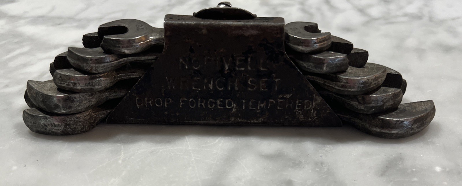 Vintage Red Norivell Wrench Set – 6 Wrenches 3/8”-7/8”Clamping Metal Case 1950s Vintage Red Norivell Wrench Set – 6 Wrenches 3/8”-7/8”Clamping Metal Case 1950s