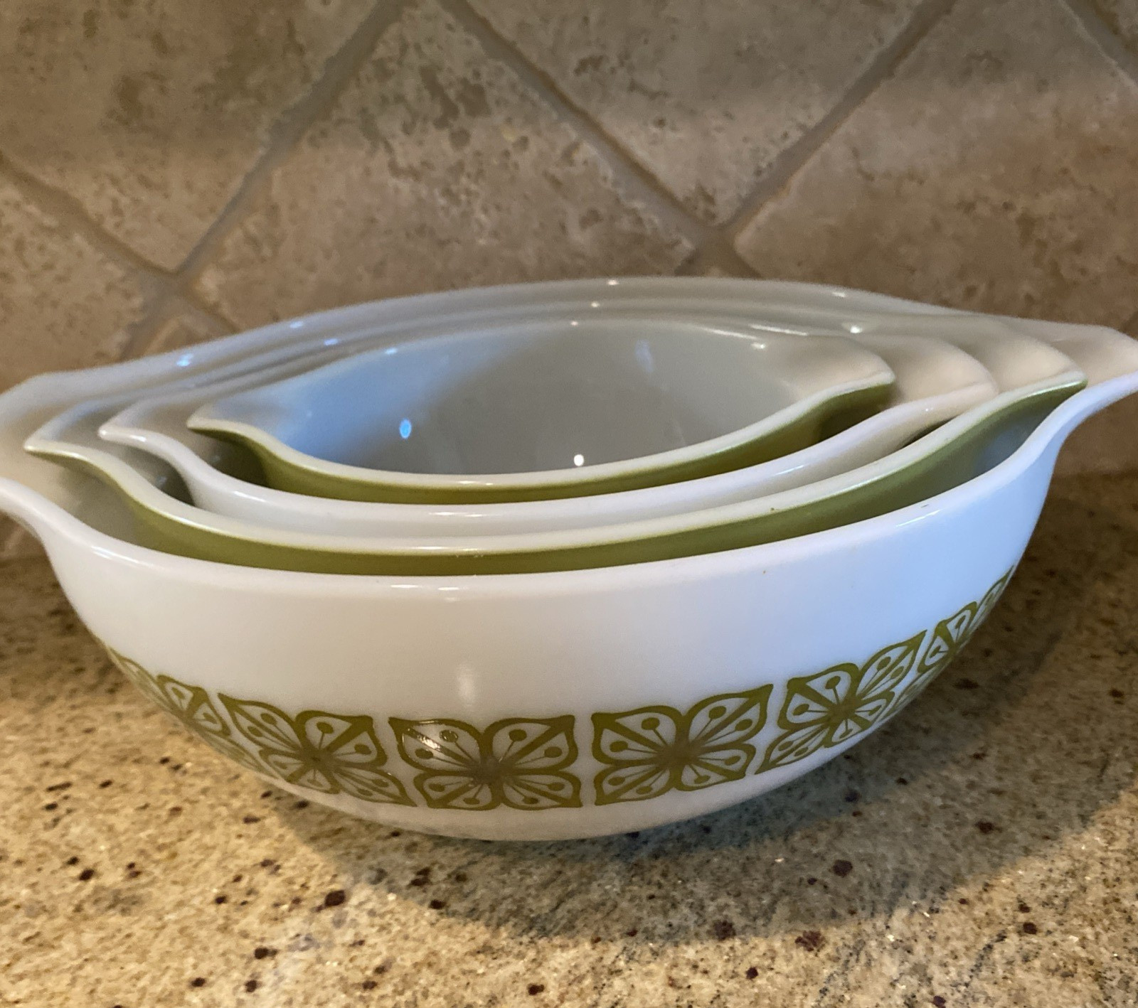 Vintage Pyrex Verde Square Flowers Cinderella Nesting Mixing Bowl Set of 4 Vintage Pyrex Verde Square Flowers Cinderella Nesting Mixing Bowl Set of 4