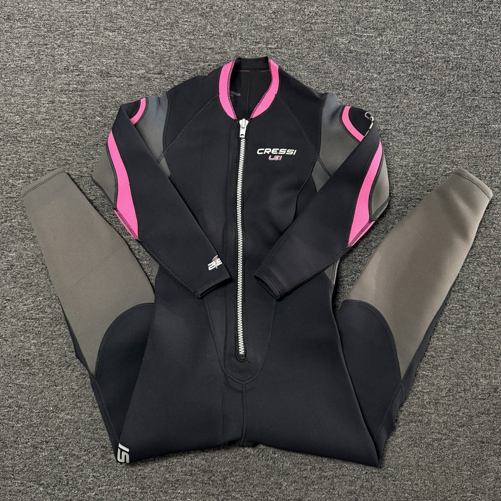 Cressi LEI 2.5 MM Black Front Zip Full Body Diving Surf Wetsuit Sz XL/5 Women’s
