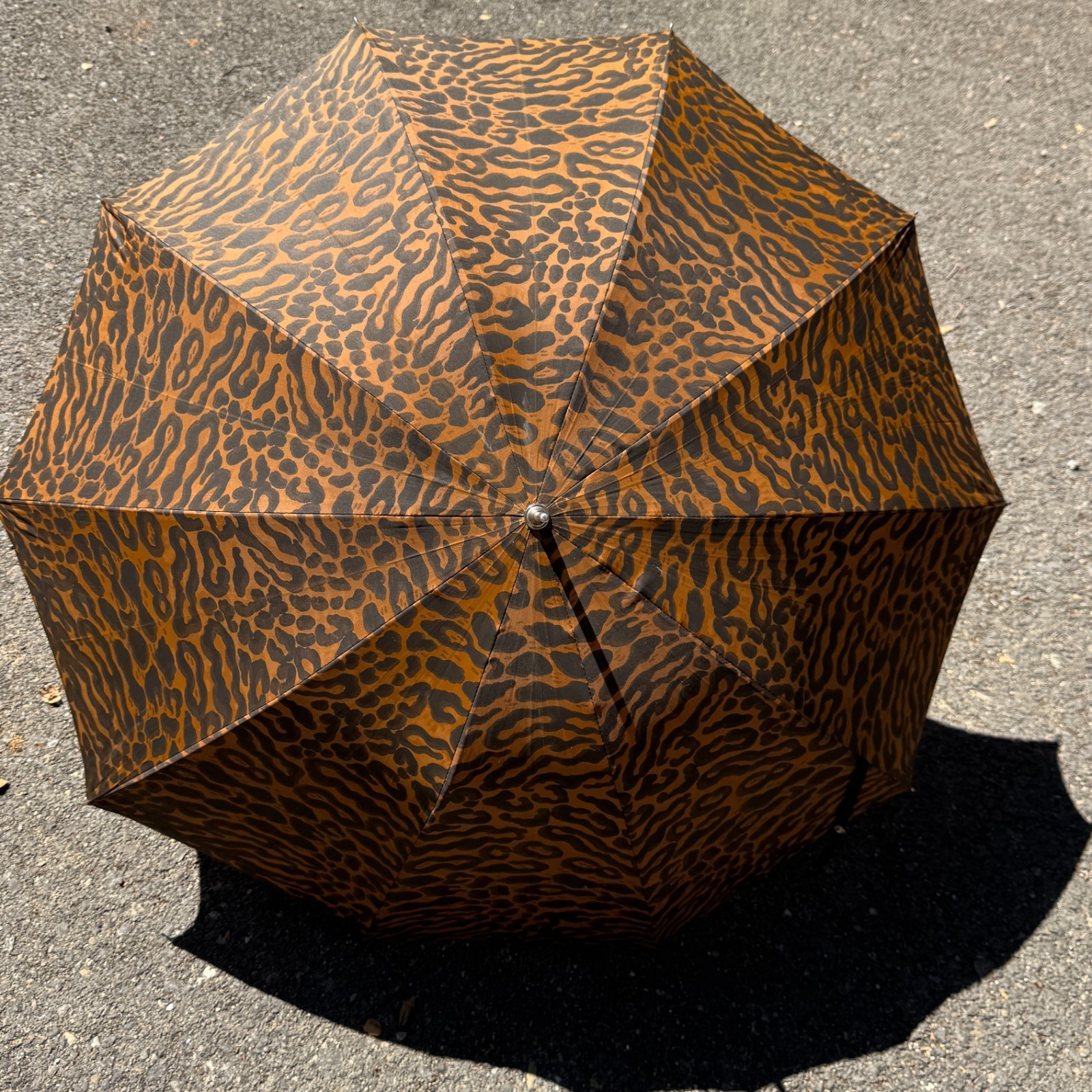 VTG 1950s Leopard Print Umbrella Italian Carved Handle Stick Parasol MCM Retro VTG 1950s Leopard Print Umbrella Italian Carved Handle Stick Parasol MCM Retro