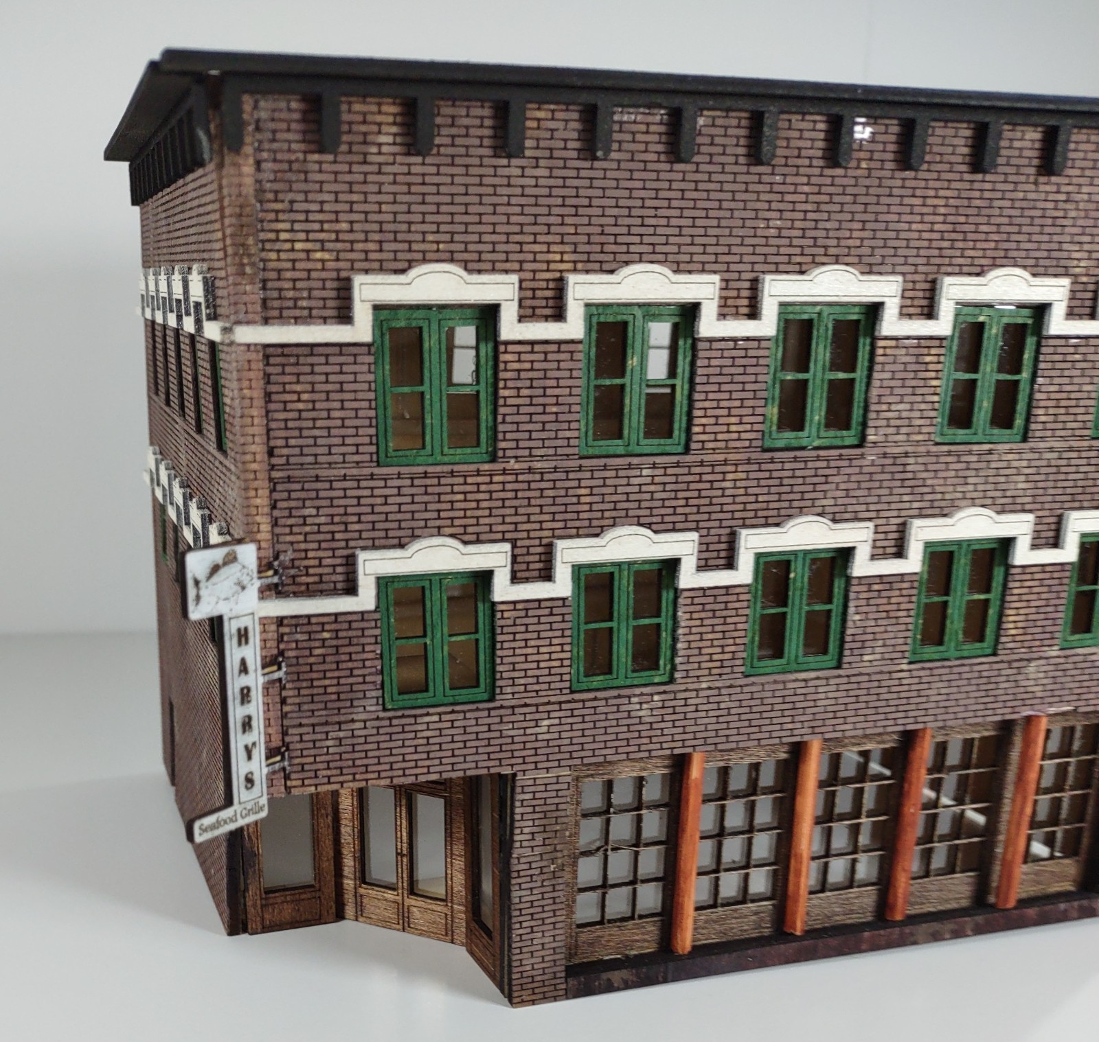 HO Craftsman Kit by Red Arrow Lines - Harry\'s Seafood Restaurant-, Ocala, FL