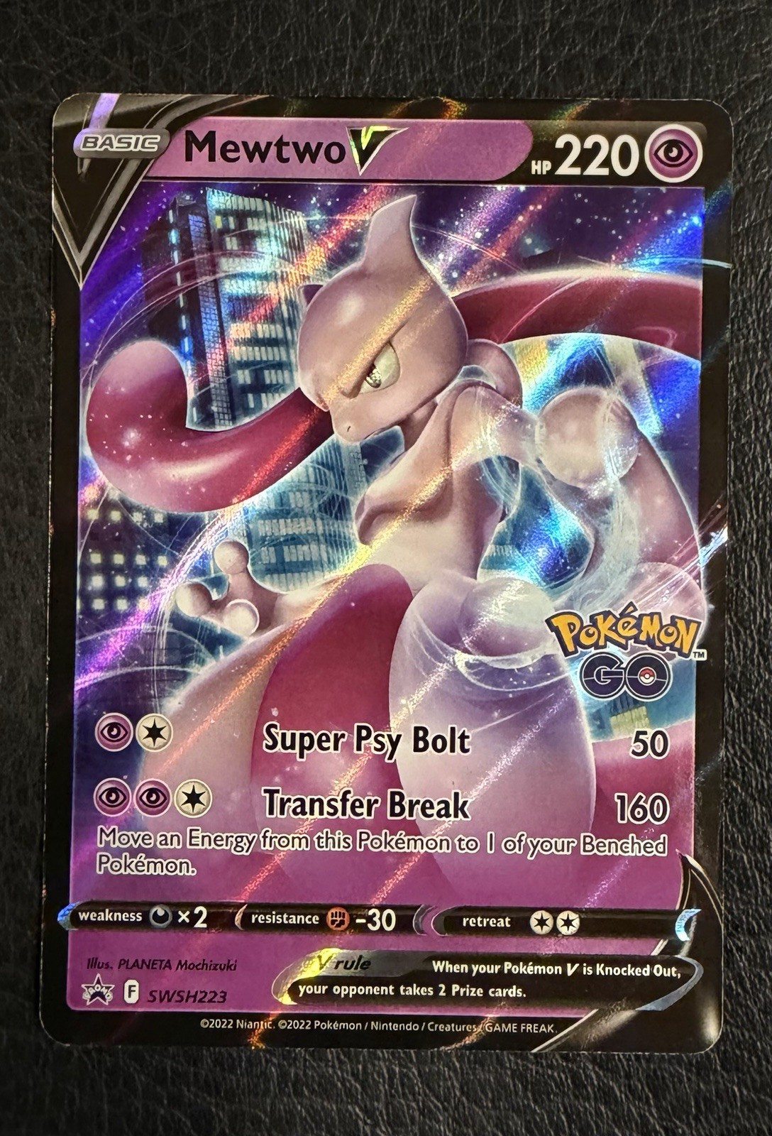 Pokémon TCG Mewtwo V SWSH223 Black Star Promo Stamped Pokémon Go Pokémon TCG Mewtwo V SWSH223 Black Star Promo Stamped Pokémon Go