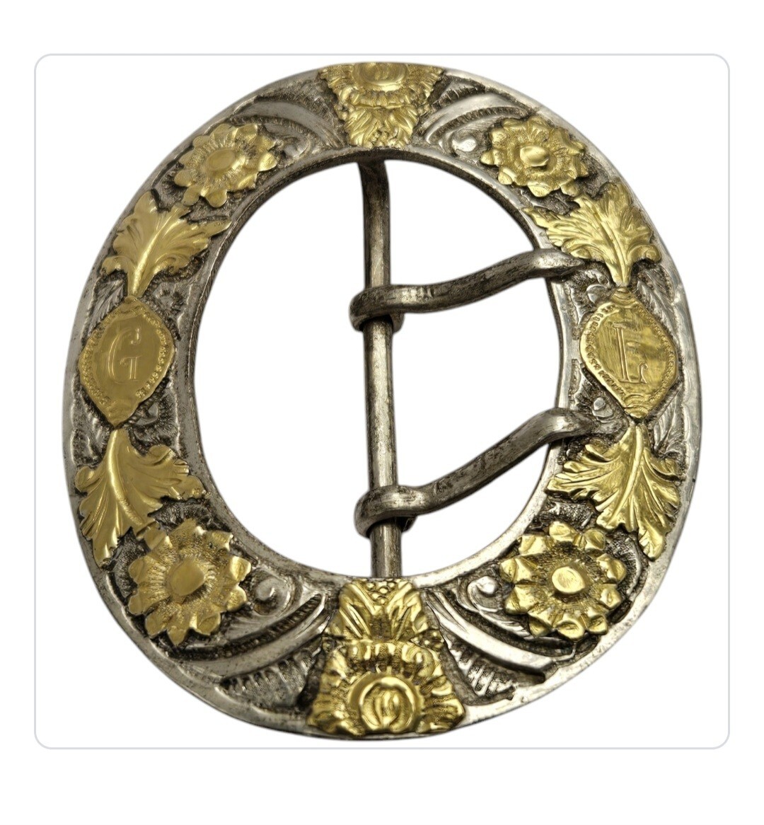 Rare Eugen Marcus Berlin 800 Silver belt buckle in gilded hammered repoussé Rare Eugen Marcus Berlin 800 Silver belt buckle in gilded hammered repoussé
