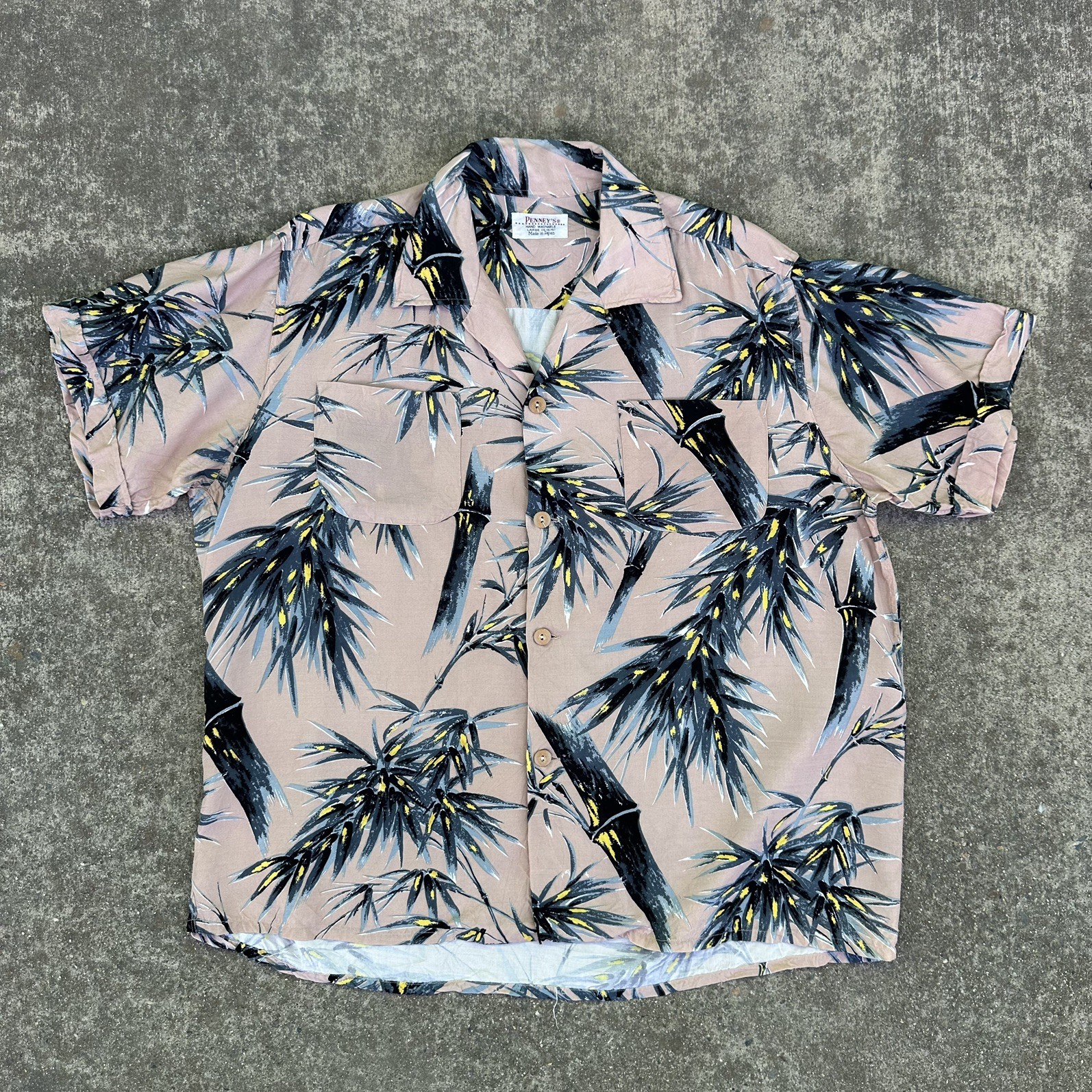 1950s JC Penneys Made In Japan Peach Hawaiian Loop collar Shirt Size Large 1950s JC Penneys Made In Japan Peach Hawaiian Loop collar Shirt Size Large