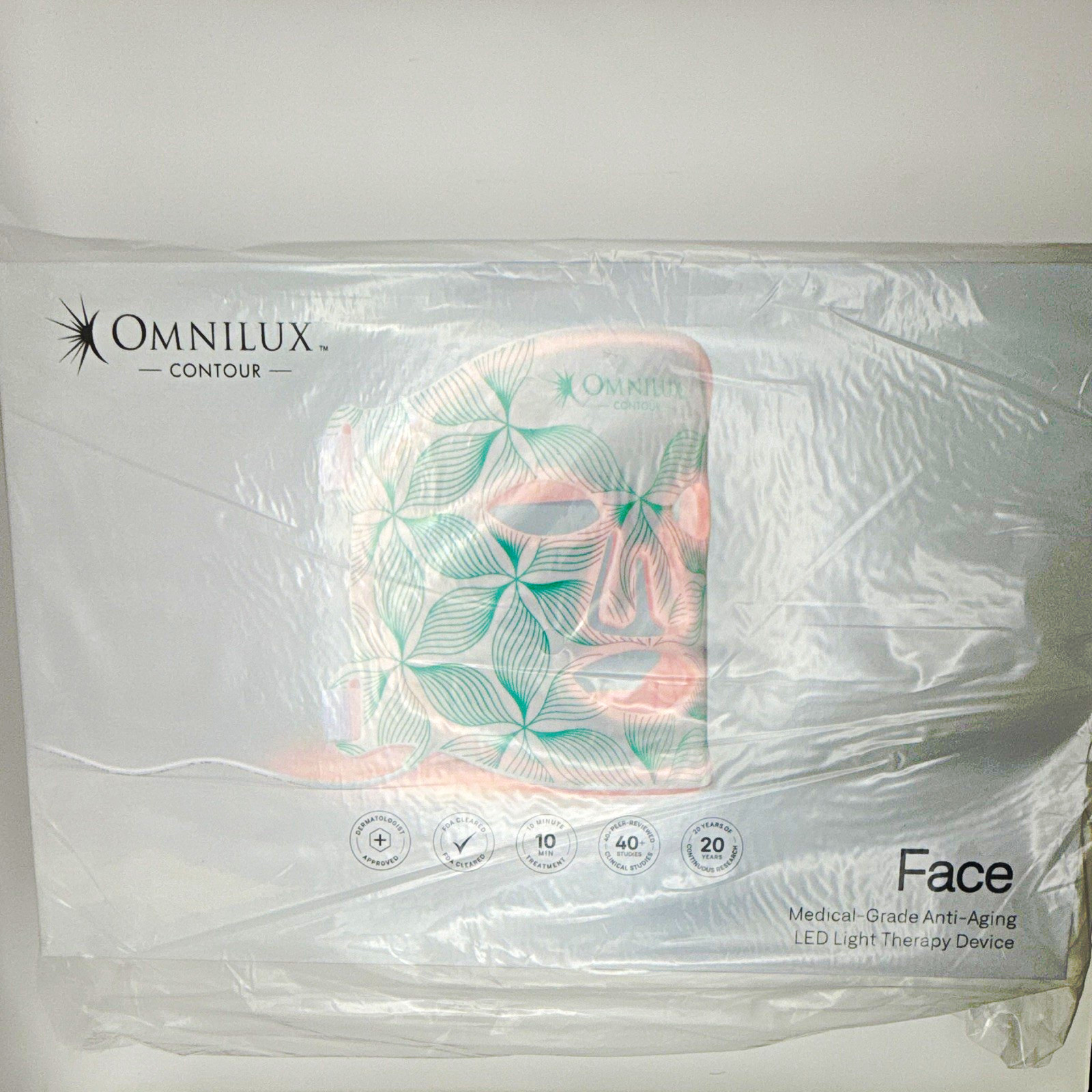 Omnilux Contour Face LED Light Therapy Device Anti-Aging Portable 2 Settings Omnilux Contour Face LED Light Therapy Device Anti-Aging Portable 2 Settings