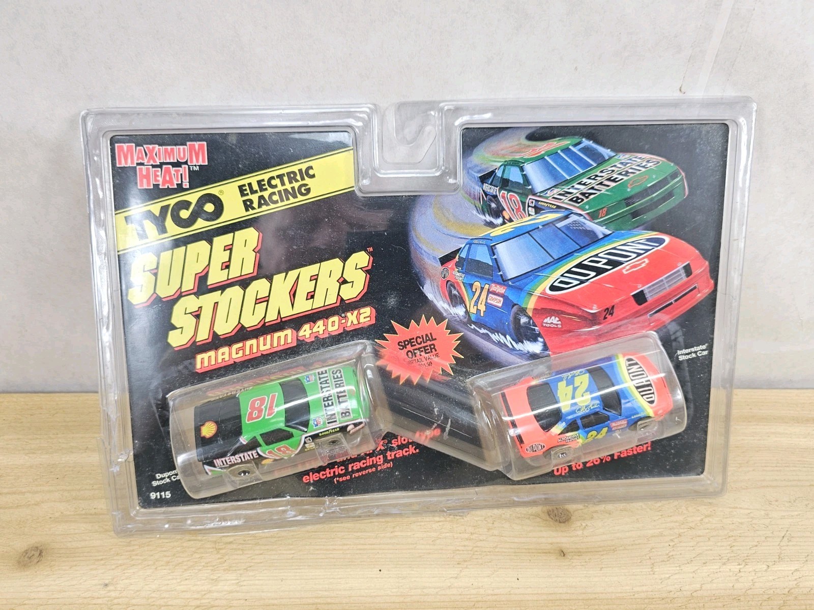 Tyco Super Stockers Nascar #9115 DuPont & Interstate - 2 Pack Slot Cars 1995 Tyco Super Stockers Nascar #9115 DuPont & Interstate - 2 Pack Slot Cars 1995