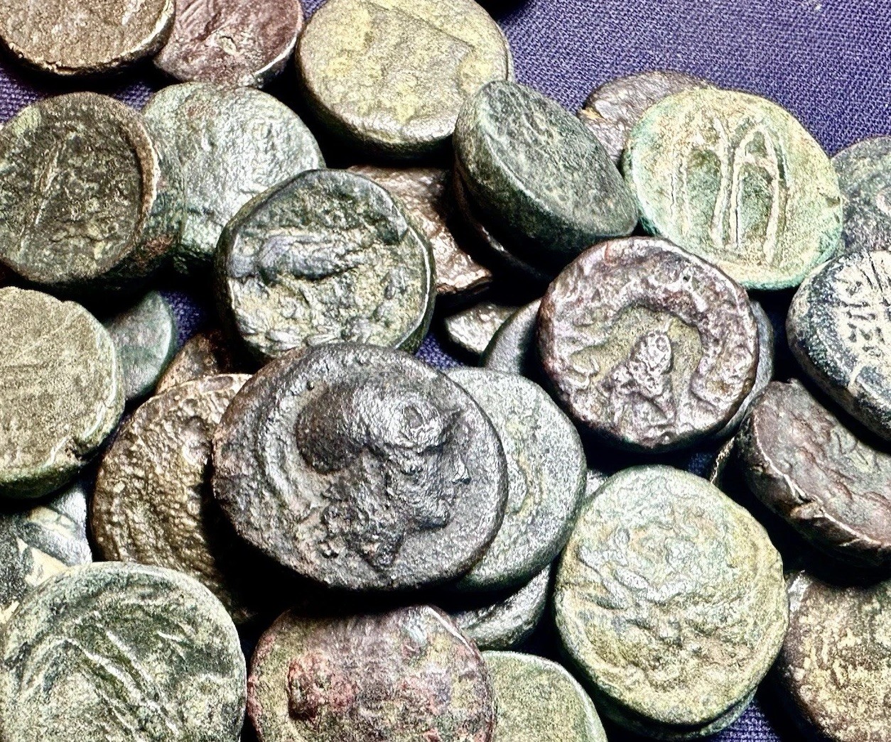 Genuine Ancient Greek Coins 3rd-1st Century BC Genuine Ancient Greek Coins 3rd-1st Century BC