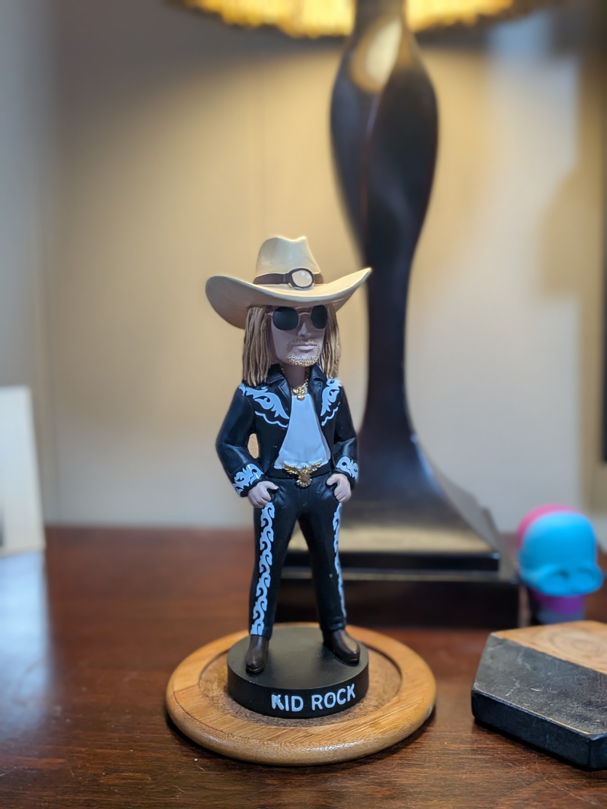 BDA Sports Kid Rock Collectible Resin Figurine 2025 w/ Box LOT50410X0201 BDA Sports Kid Rock Collectible Resin Figurine 2025 w/ Box LOT50410X0201